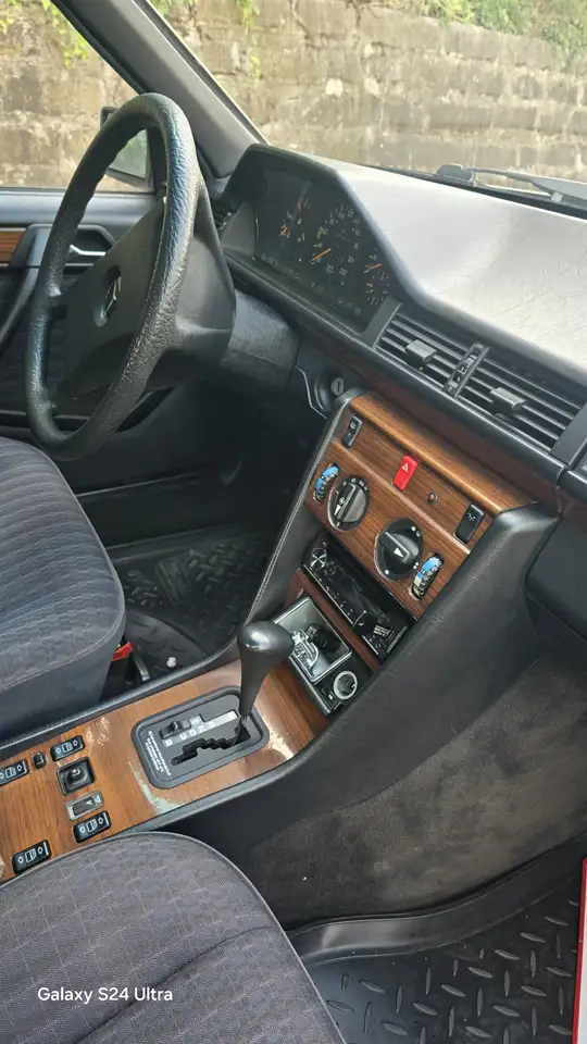 Mercedes-Benz 230, foto 11