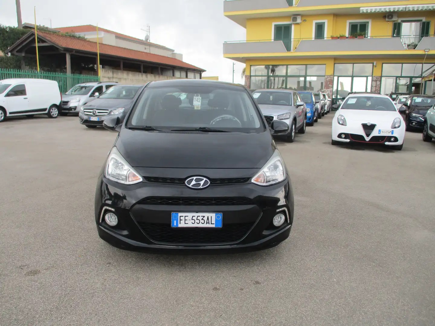 Hyundai i10 i10 1.0 BENZINA EURO 6 SOUND EDITION Noir - 2