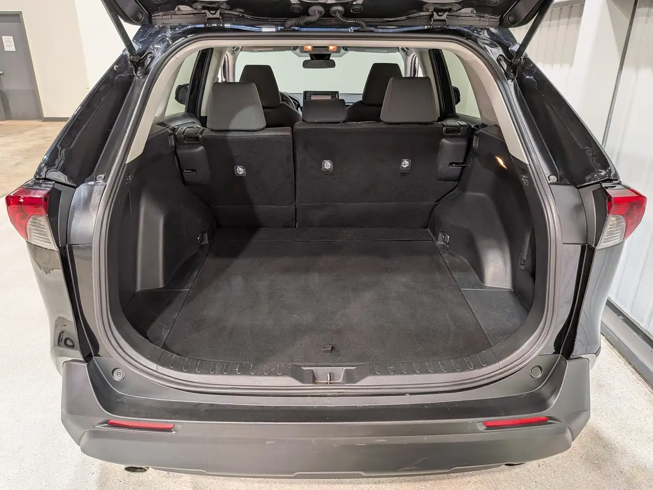 Toyota RAV 4 photo Toyota RAV 4