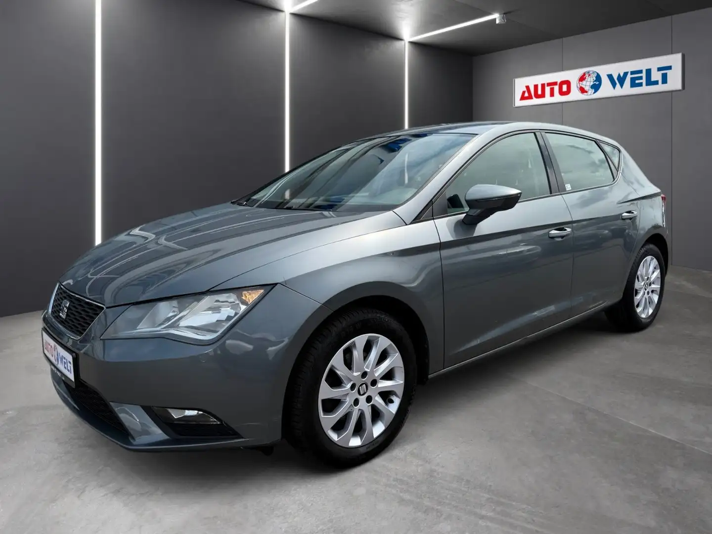 SEAT Leon 1.2 TSI Style Grau - 1
