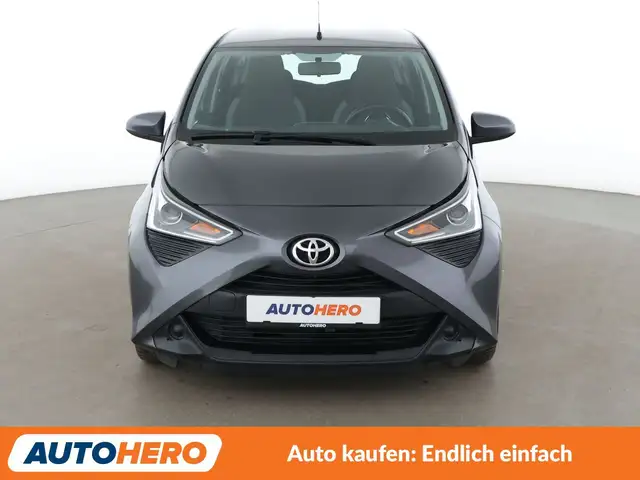 Toyota Aygo view 9