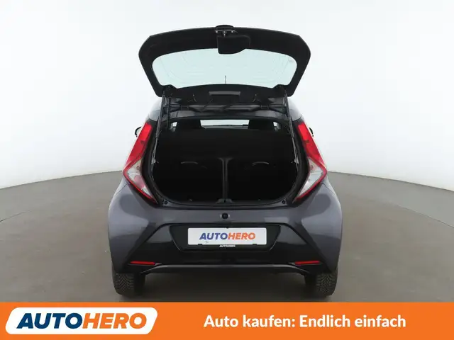 Toyota Aygo view 16