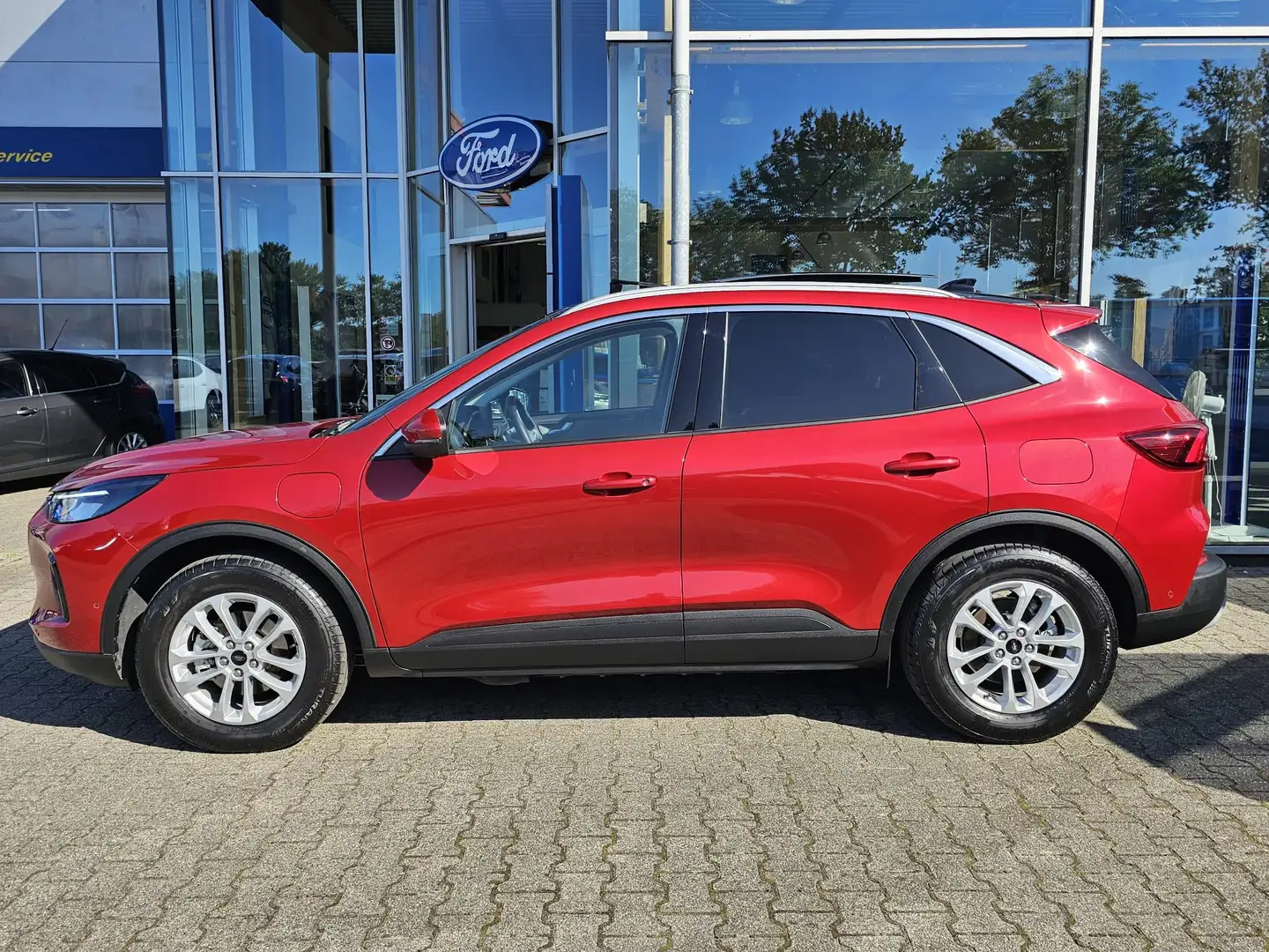 Ford Kuga 2.5 PHEV Titanium Nieuw model!| Panoramadak | Adap Rood - 2