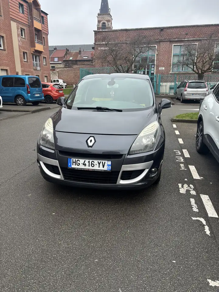 Renault Scenic III dCi 130 FAP Dynamique Euro 5