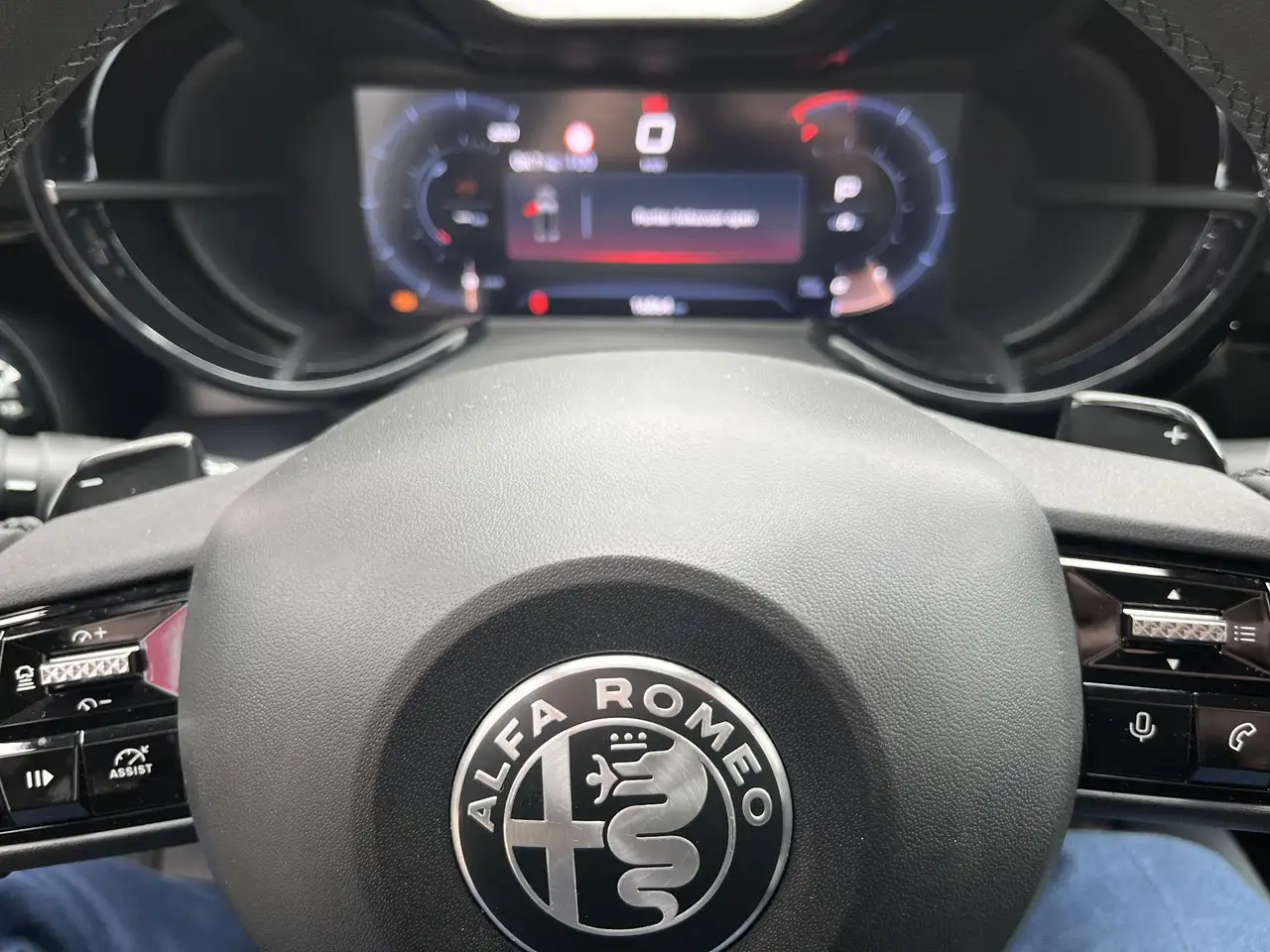 Alfa Romeo Junior 2025 — фото 15