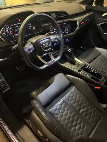 Audi RS Q3 view 4