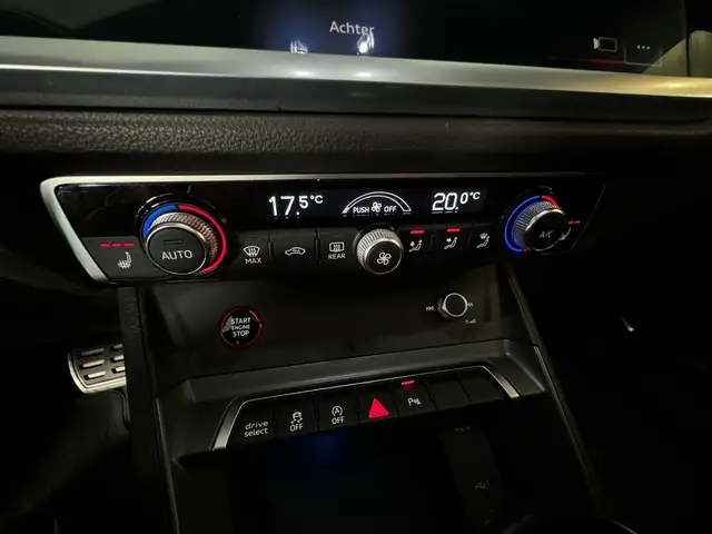 Audi RS Q3 view 15