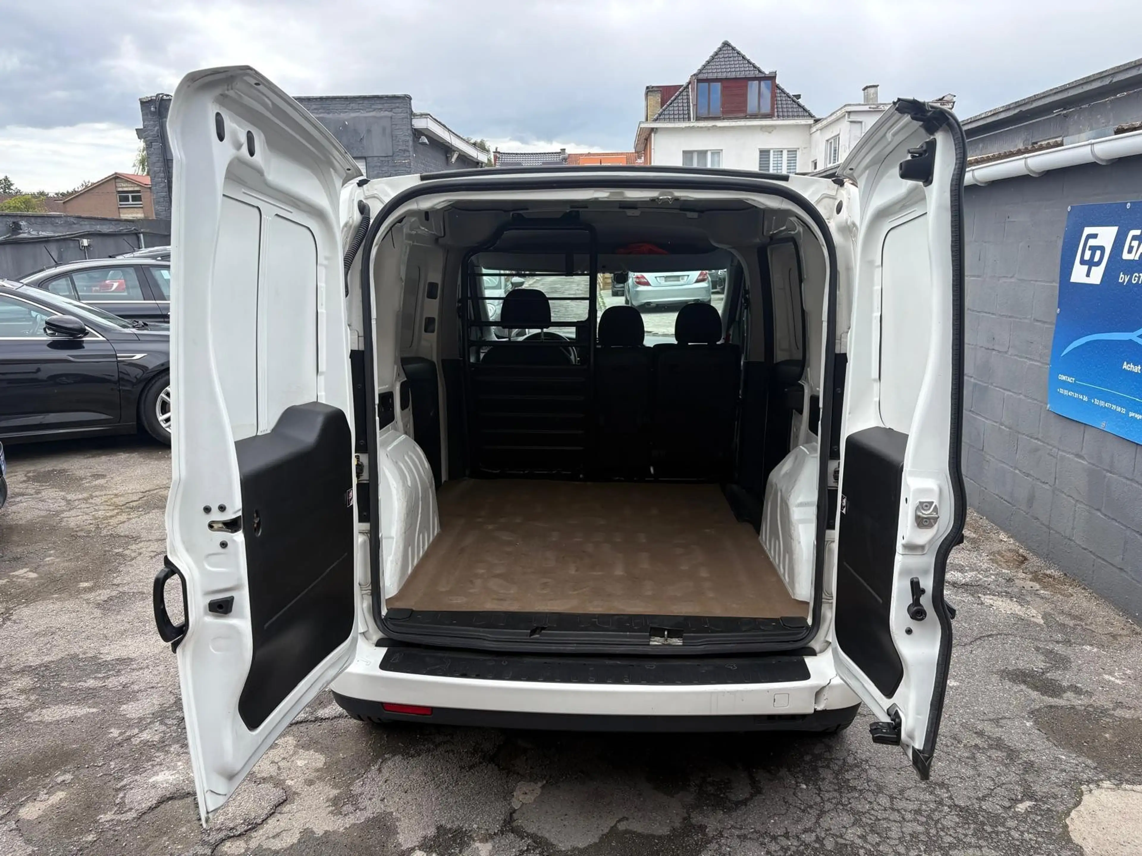 Fiat Doblo 1.6 Multijet SX — photo 11