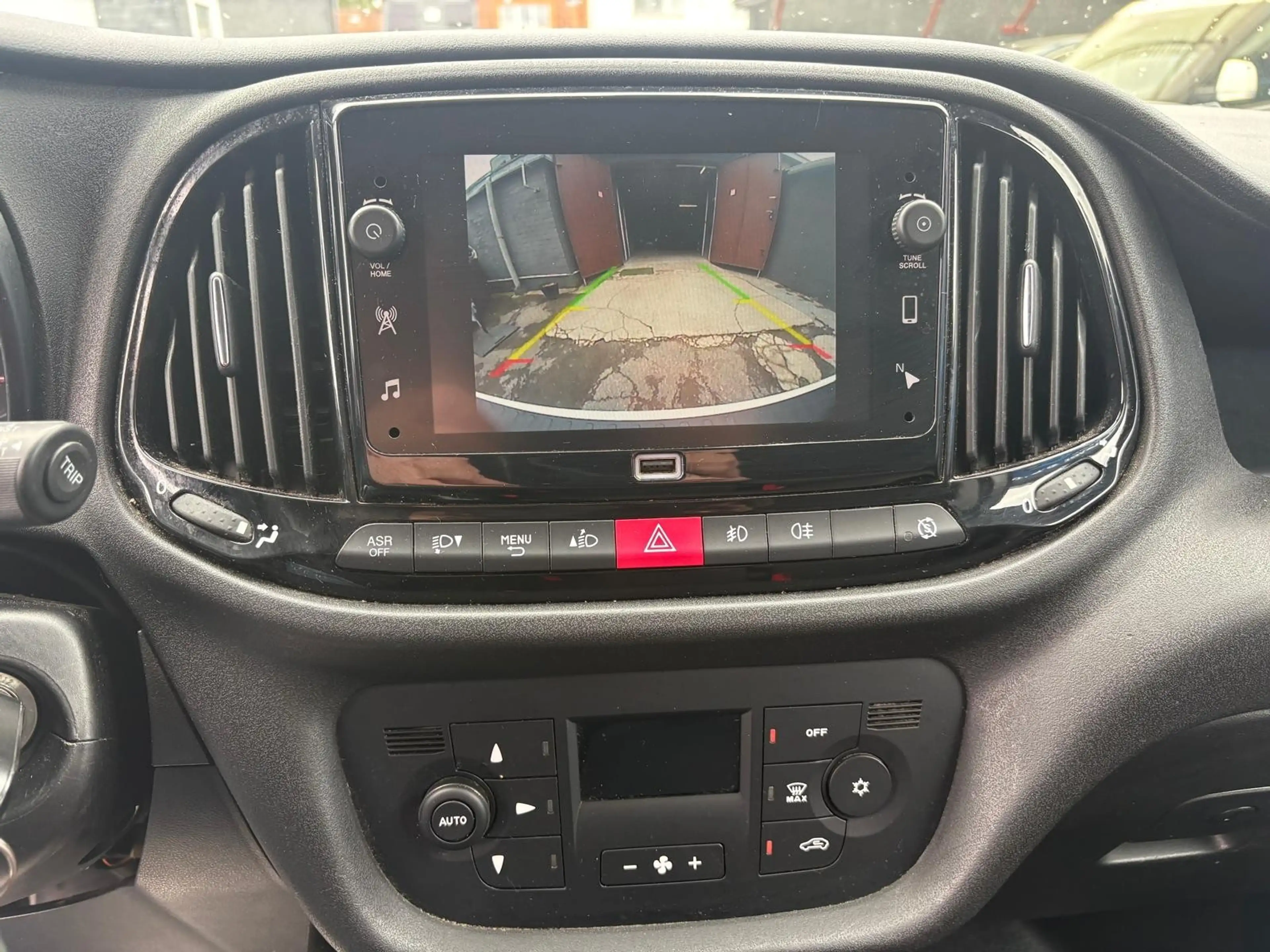 Fiat Doblo 1.6 Multijet SX — photo 12