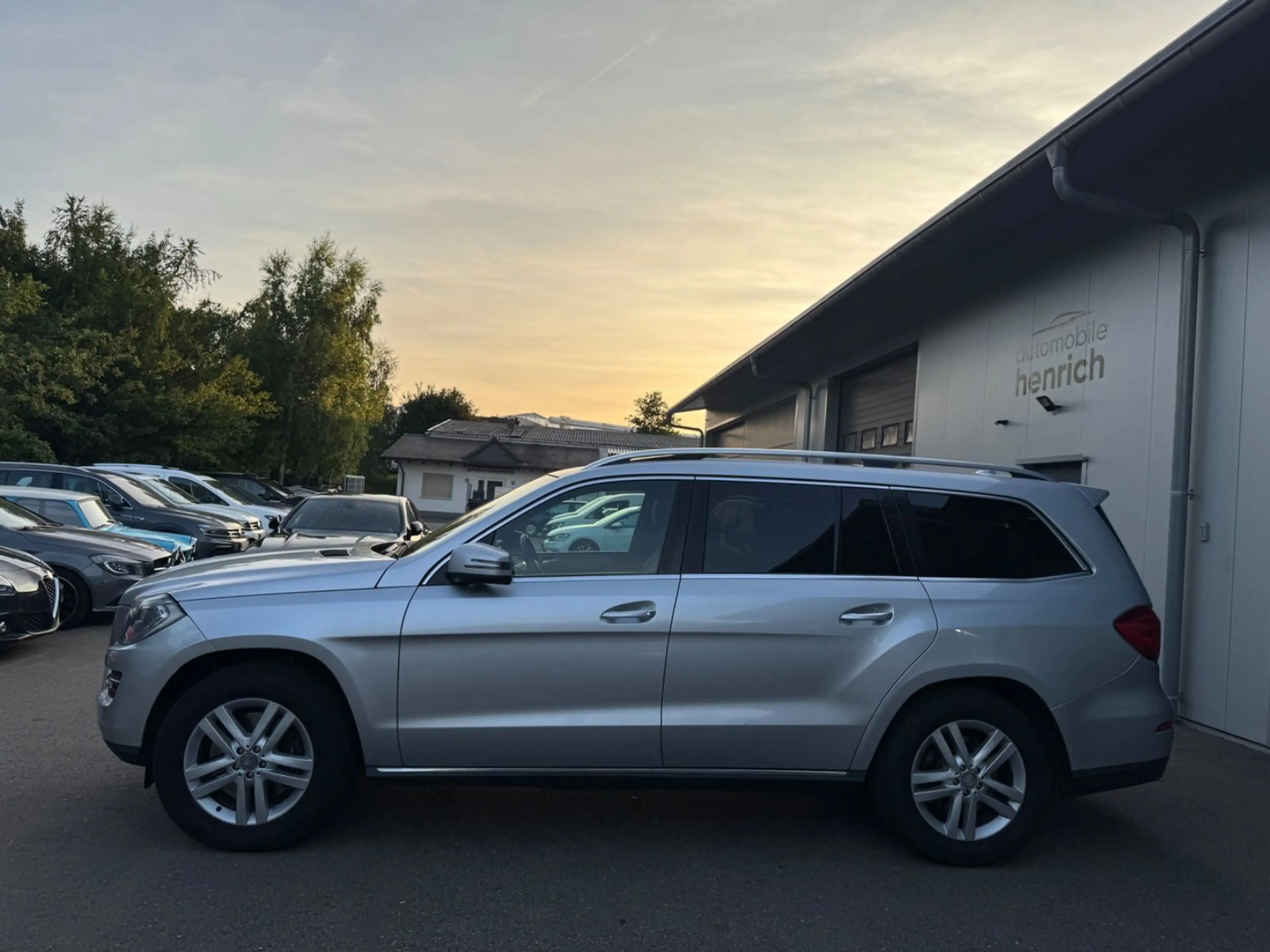 Mercedes-Benz GL 500 4M,Kette neu! Pano,Fond TV,7-Sitze,H&K — photo 6