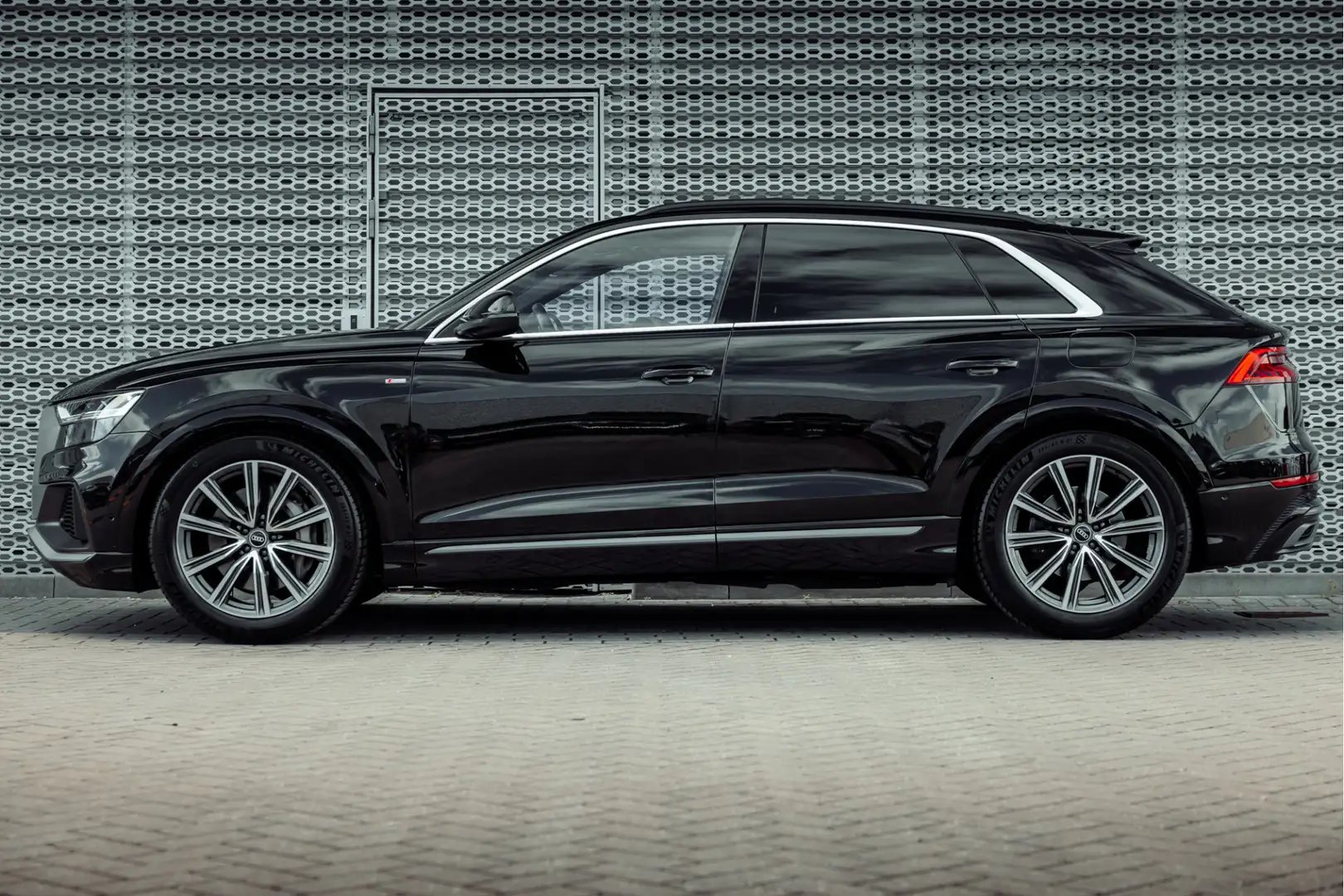 Audi Q8 55 TFSI e 381pk quattro Pro Line S | Panoramadak | Nero - 2