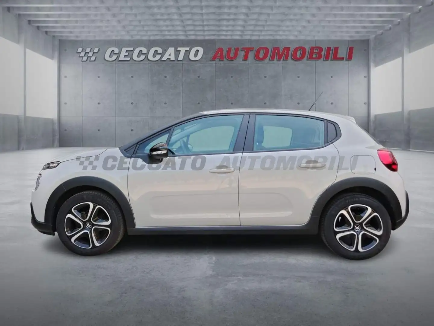 Citroen C3 C3 1.2 puretech Plus s&s 83cv Autocarro Bianco - 2