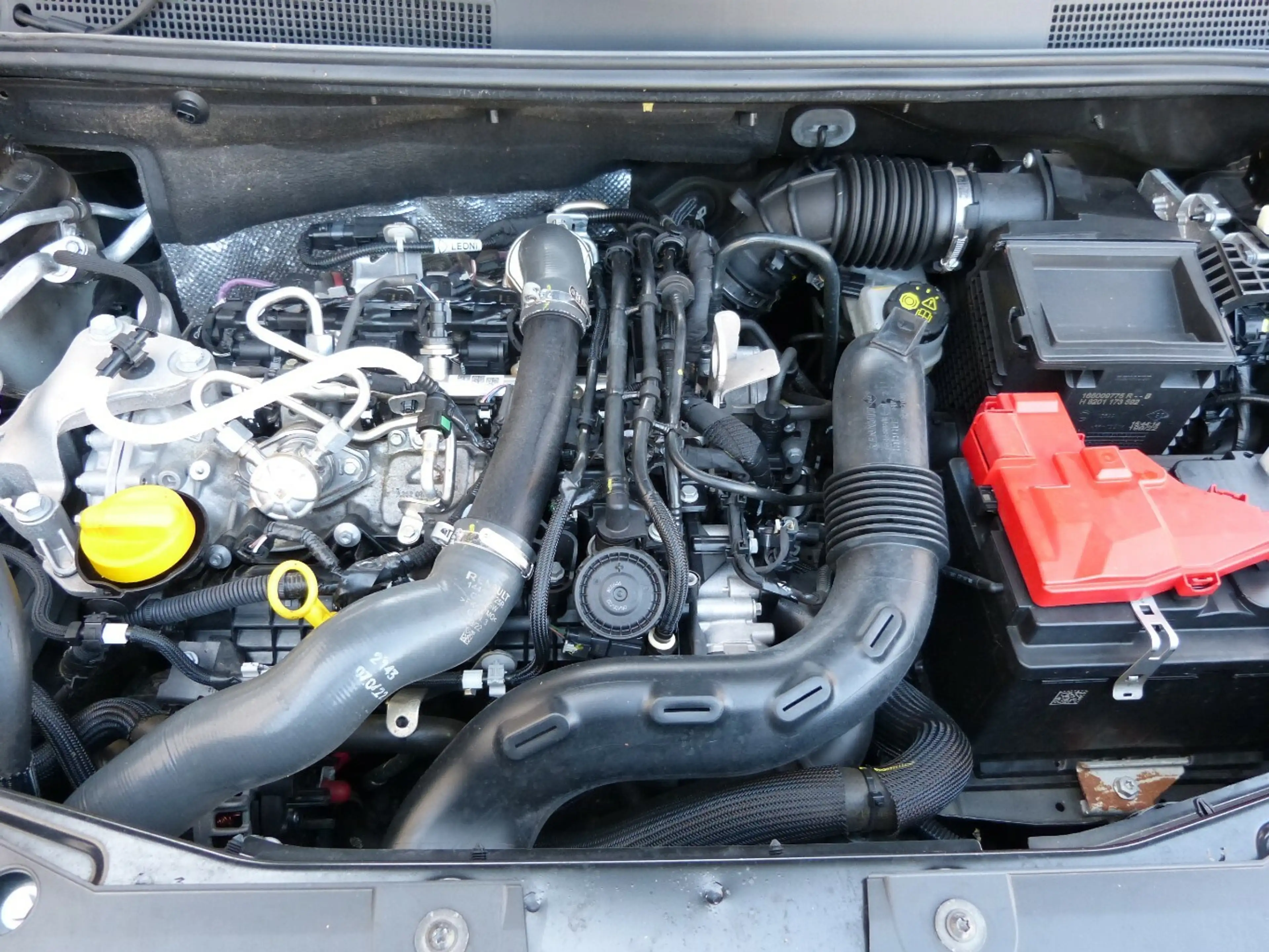 Dacia Duster Extreme TCE 150 EDC[AHK/AUTOM./1.HAND] — photo 9