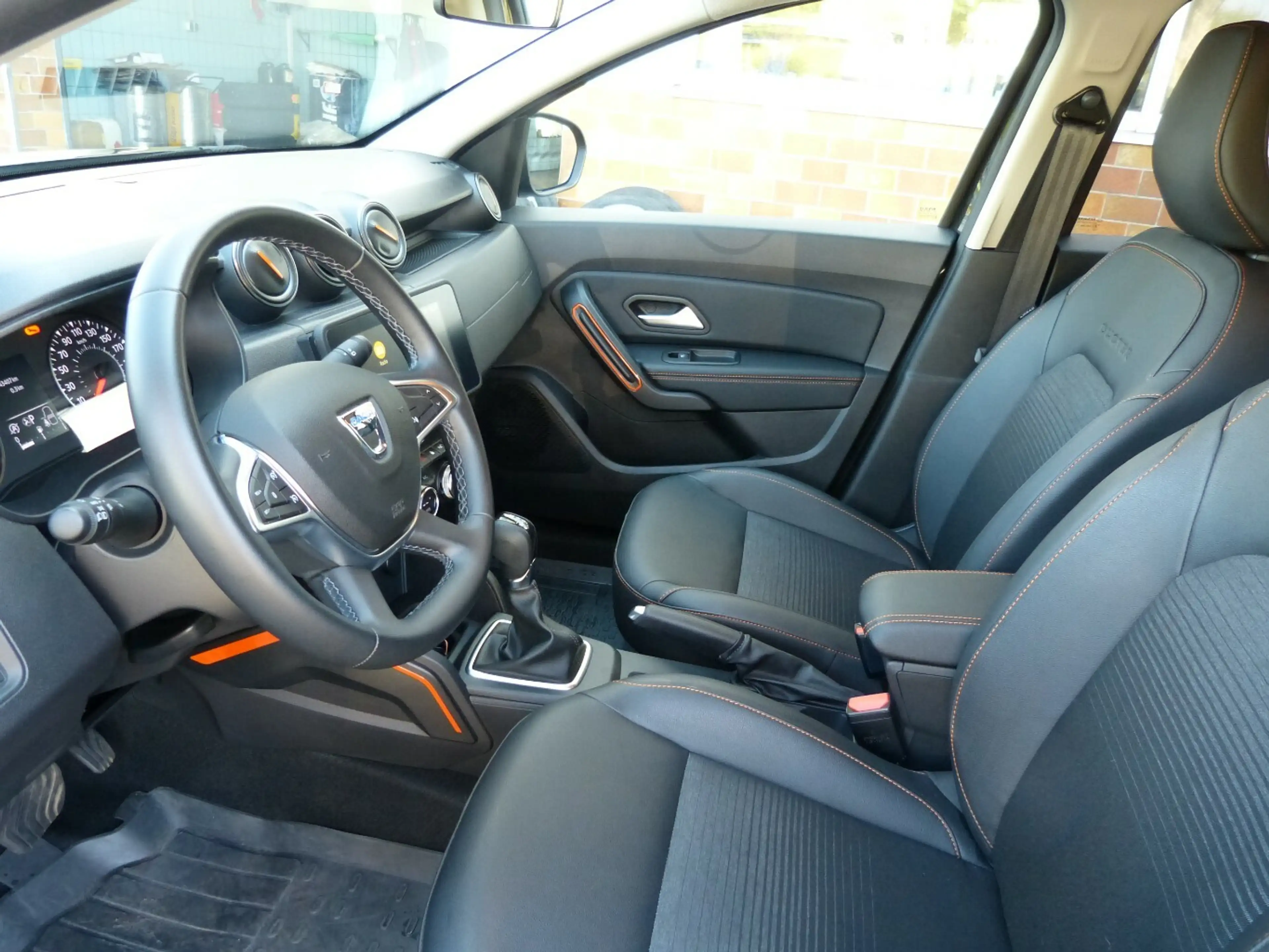 Dacia Duster Extreme TCE 150 EDC[AHK/AUTOM./1.HAND] — photo 10