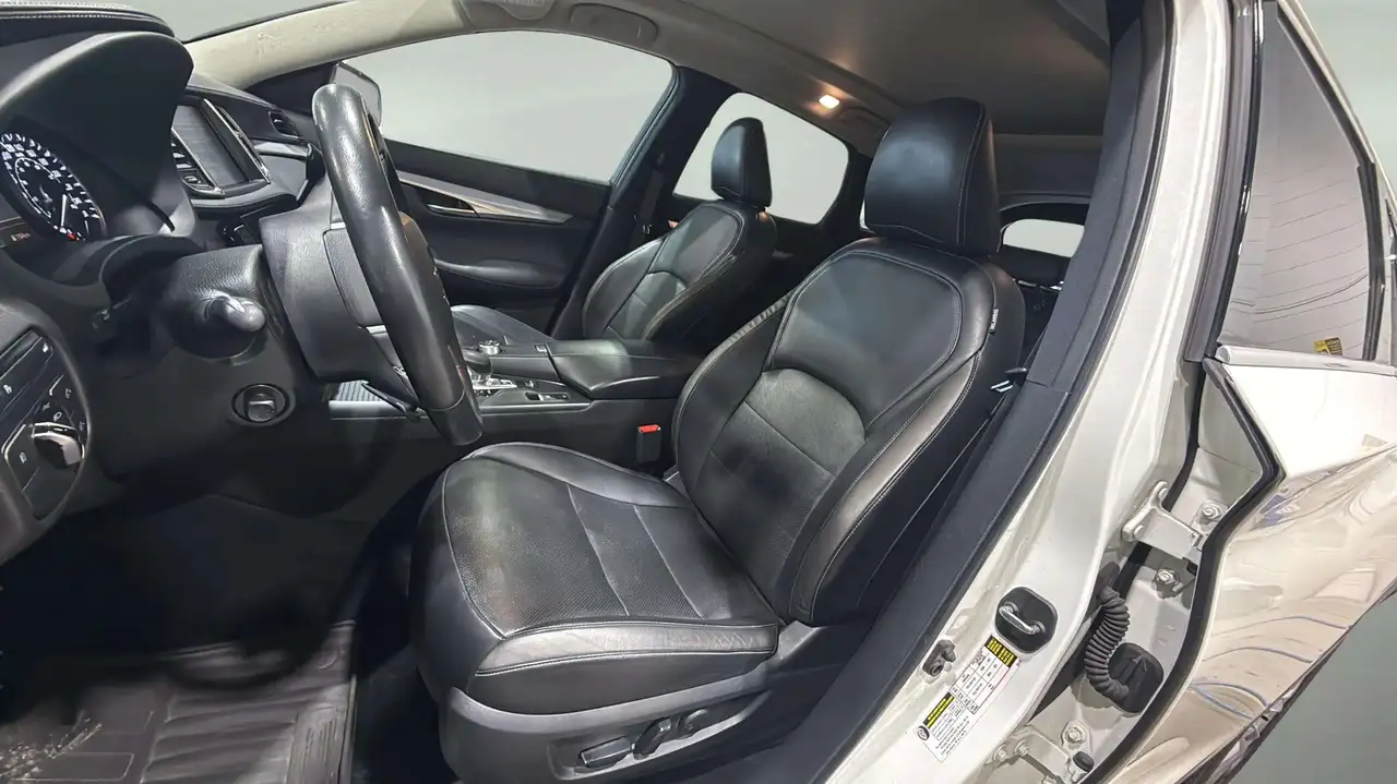 Infiniti QX50 снимка Infiniti QX50