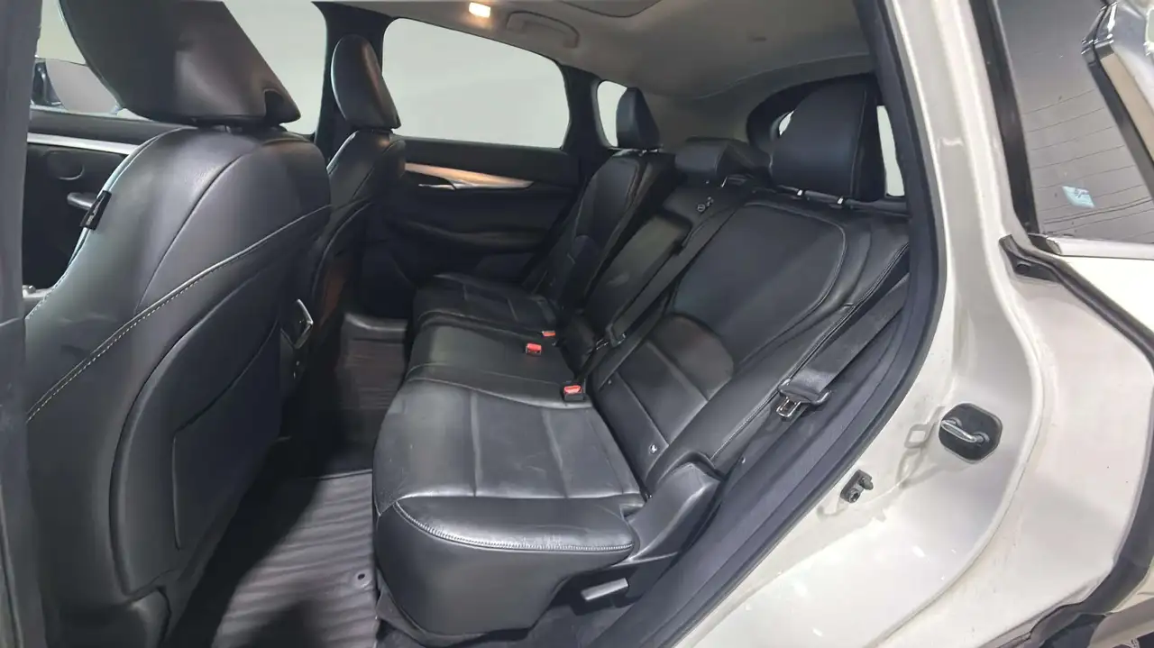 Infiniti QX50 снимка Infiniti QX50