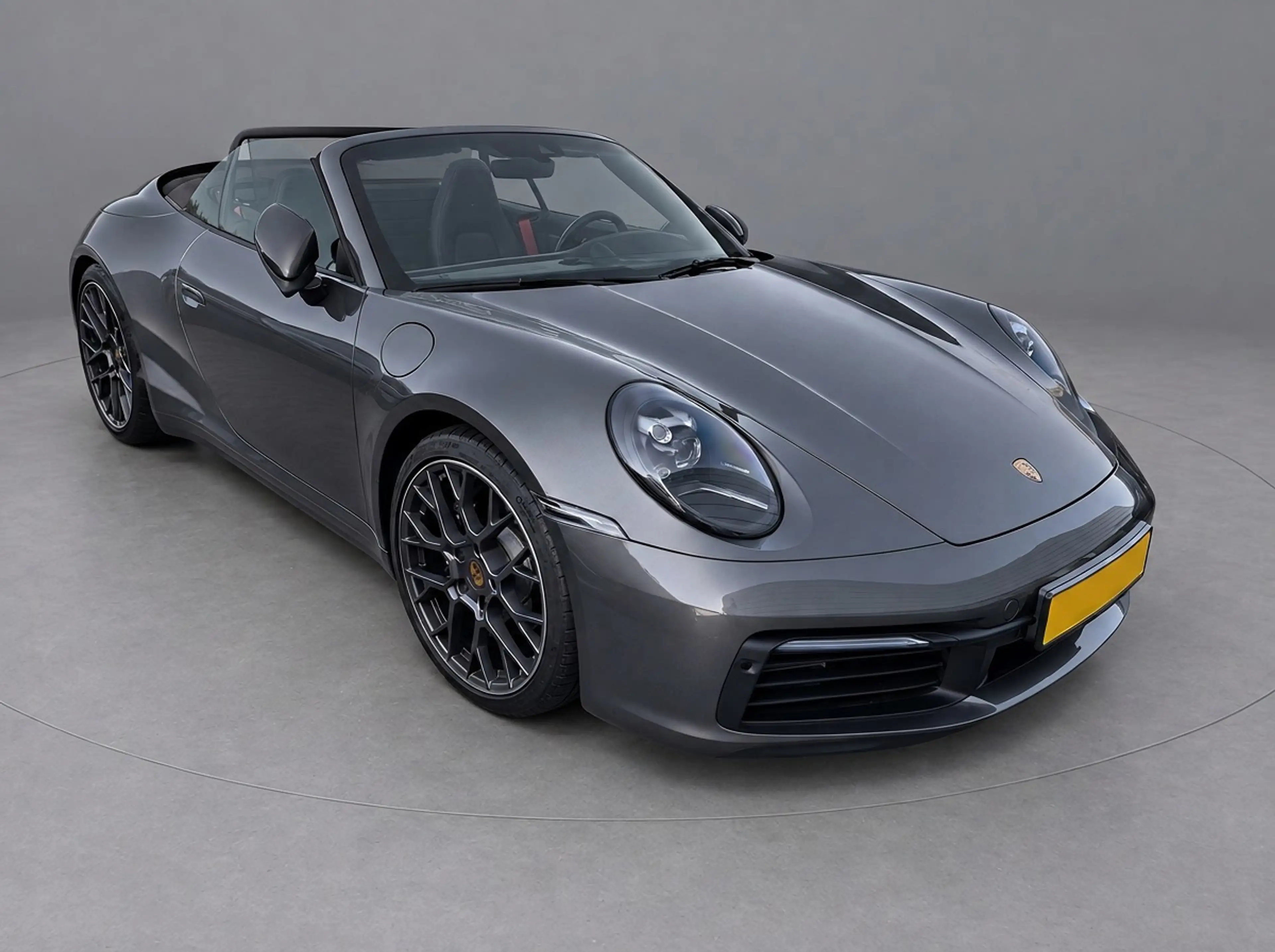 Porsche 992 Cabrio 992, 3.0 Carrera, Sportuitlaat, PASM, Chron — photo 2