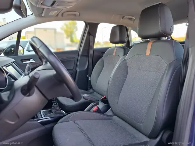 Opel Crossland X view 8
