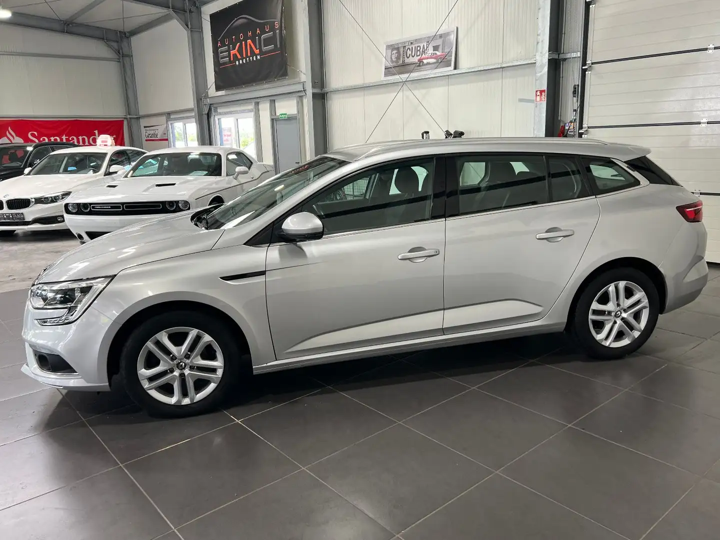 Renault Megane IV 1.5 dCi Grandtour **Navi*SHZ*PDC** Gris - 2