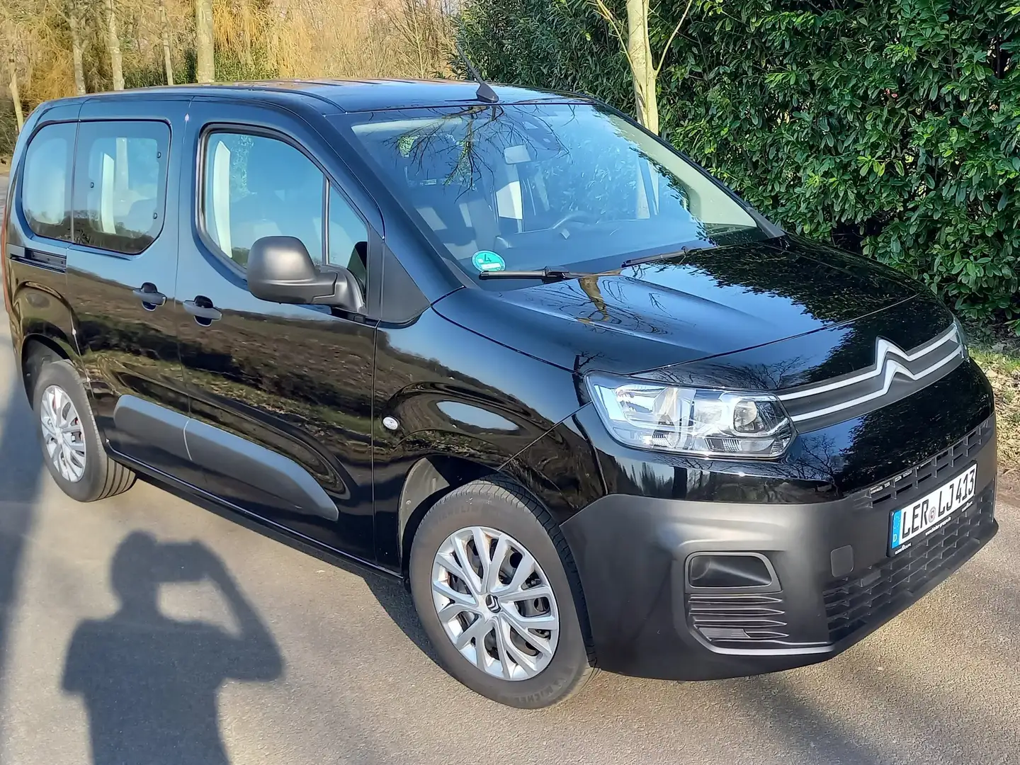 Citroen Berlingo Berlingo MPV M BlueHDi 100 LIVE PACK Schwarz - 2