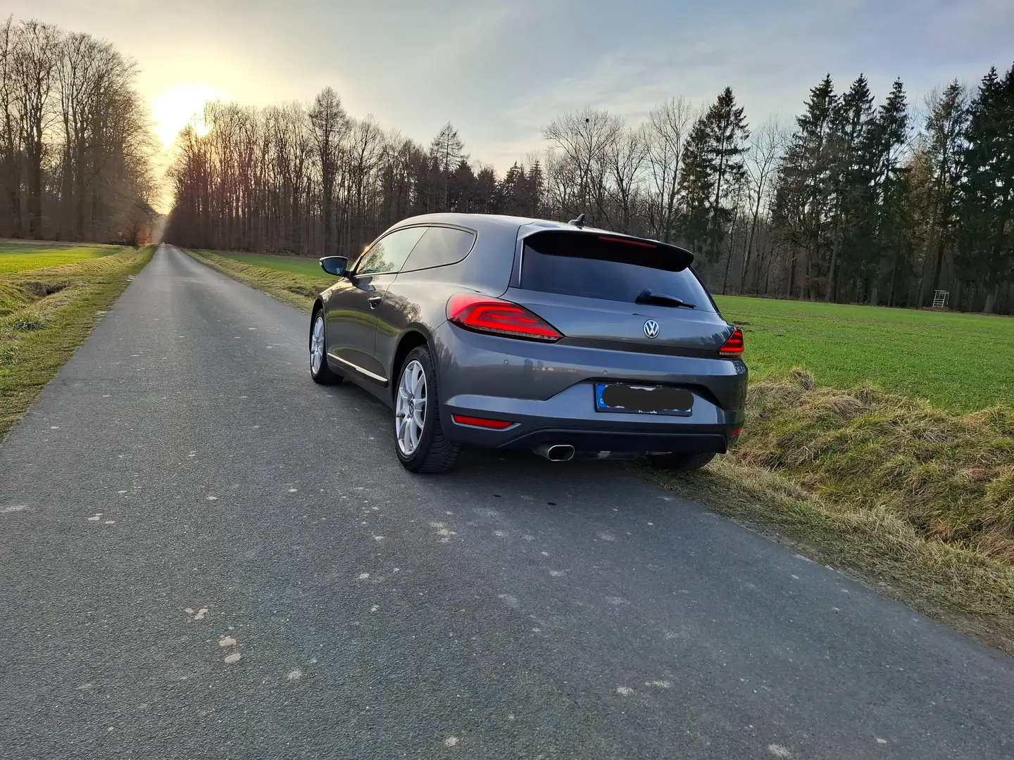 Volkswagen Scirocco Scirocco 1.4 TSI (BlueMotion Technology) Grau - 1