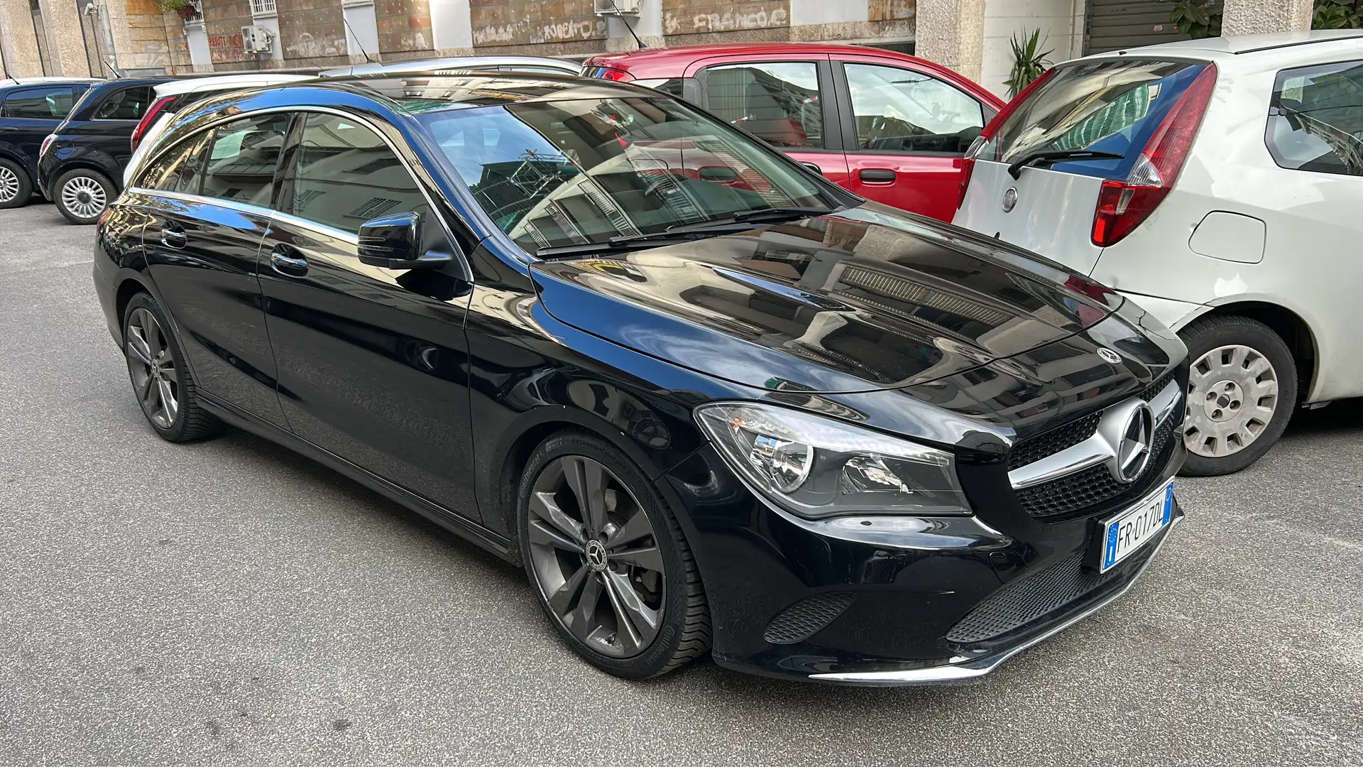 Mercedes-Benz CLA 180 Shooting Brake d Premium auto diesel 18 navi pelle Nero - 1