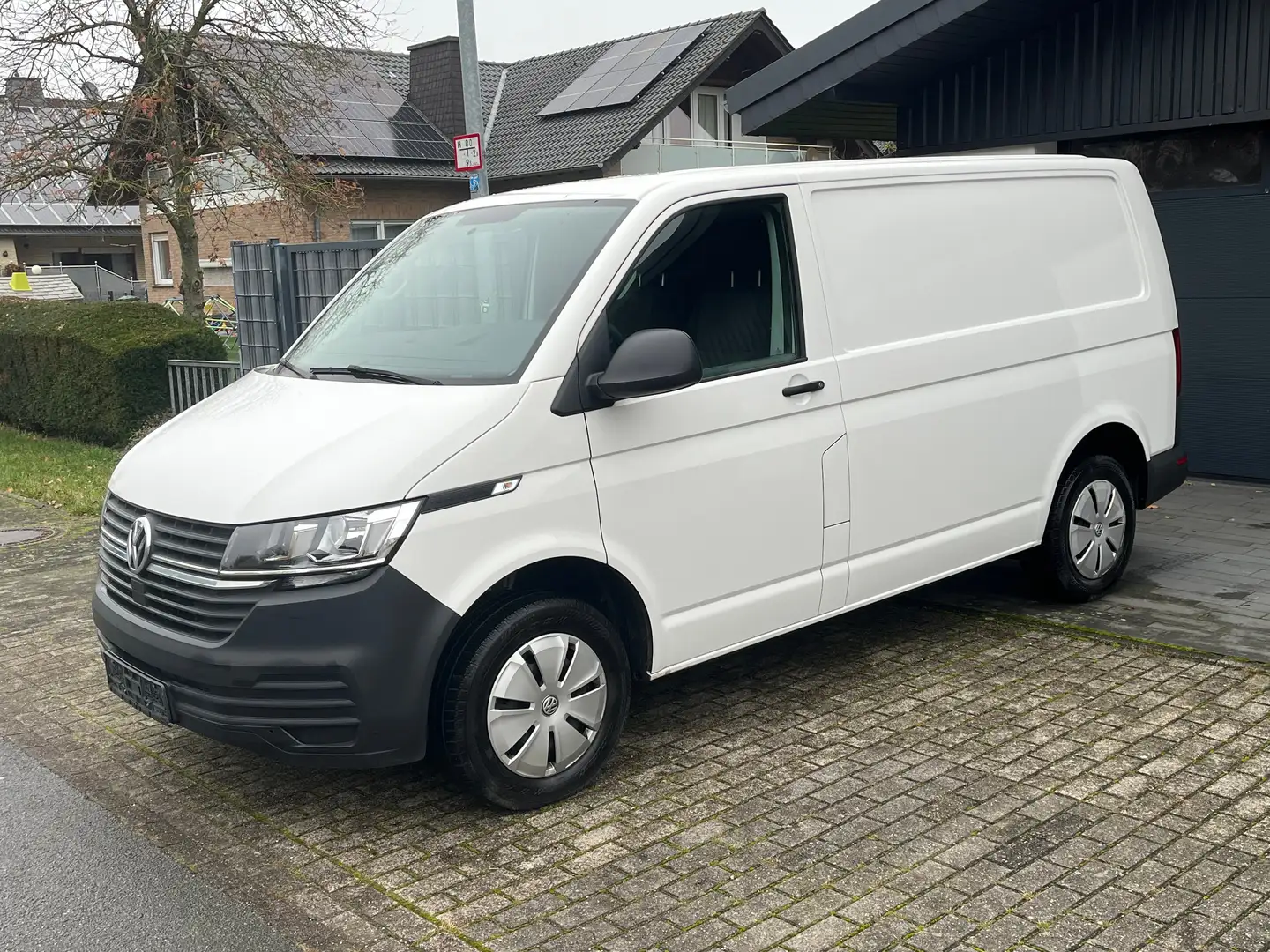 Volkswagen T6.1 Transporter 150Ps PDC Klima VW-Scheckheft 1.Hand 79Tkm MwSt Weiß - 1