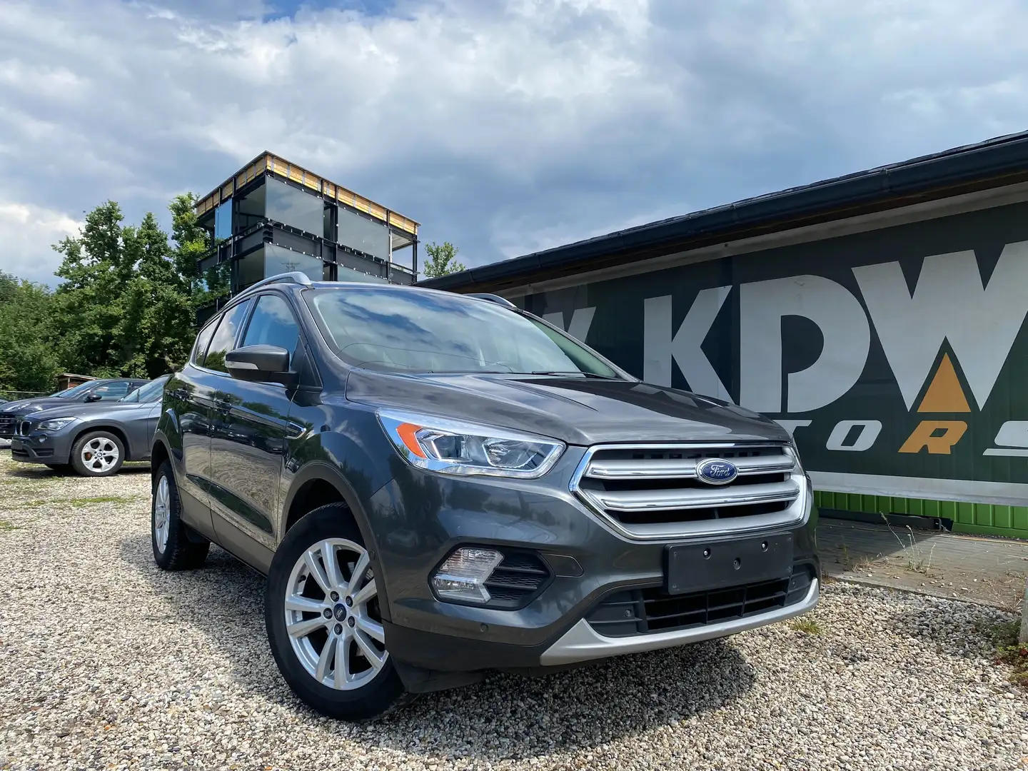 Ford Kuga Kuga 1.6 EcoBoost 2x4 SYNC Сірий - 1