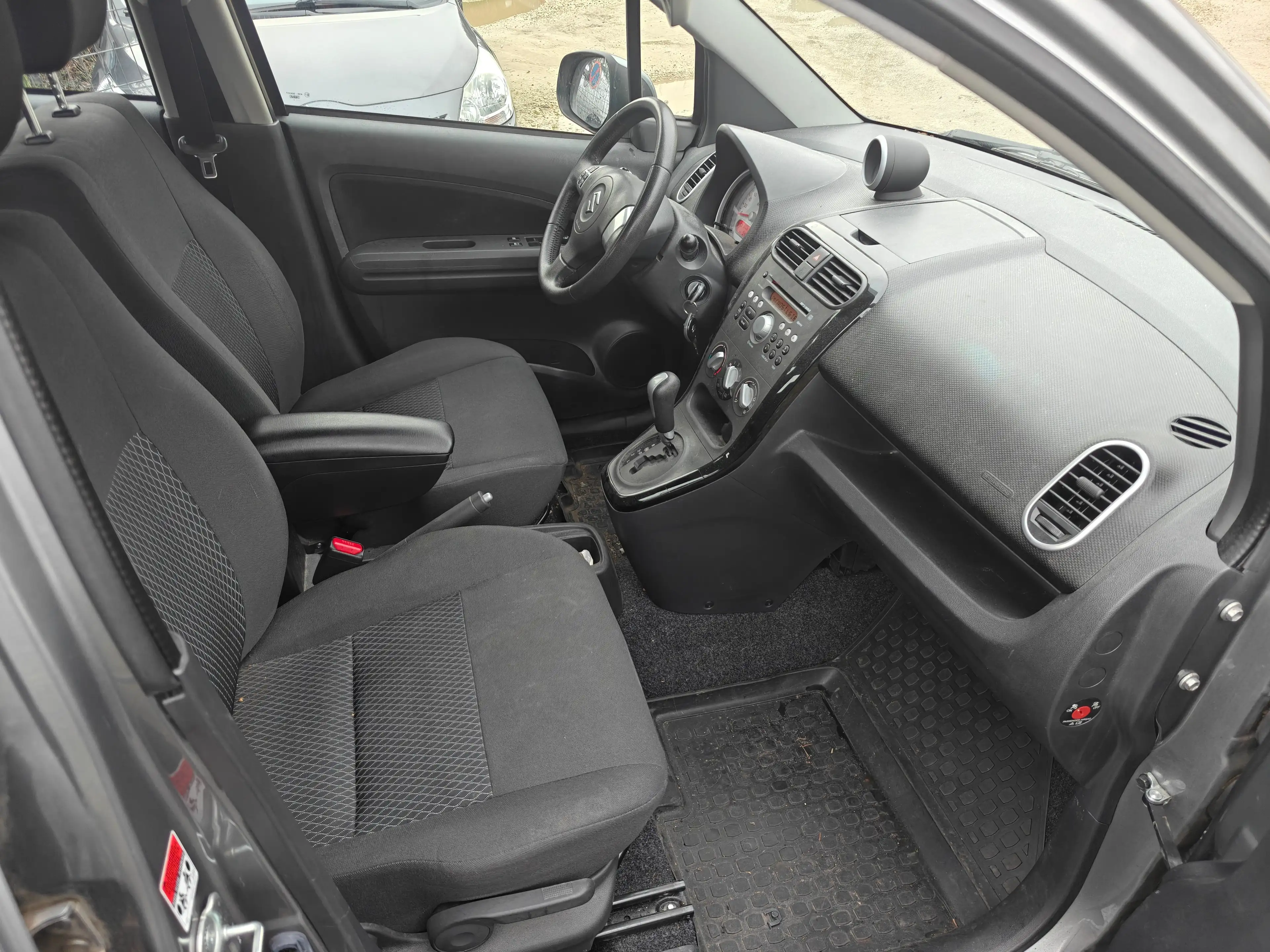 Suzuki Splash Splash 1.2i Automatique — photo 8