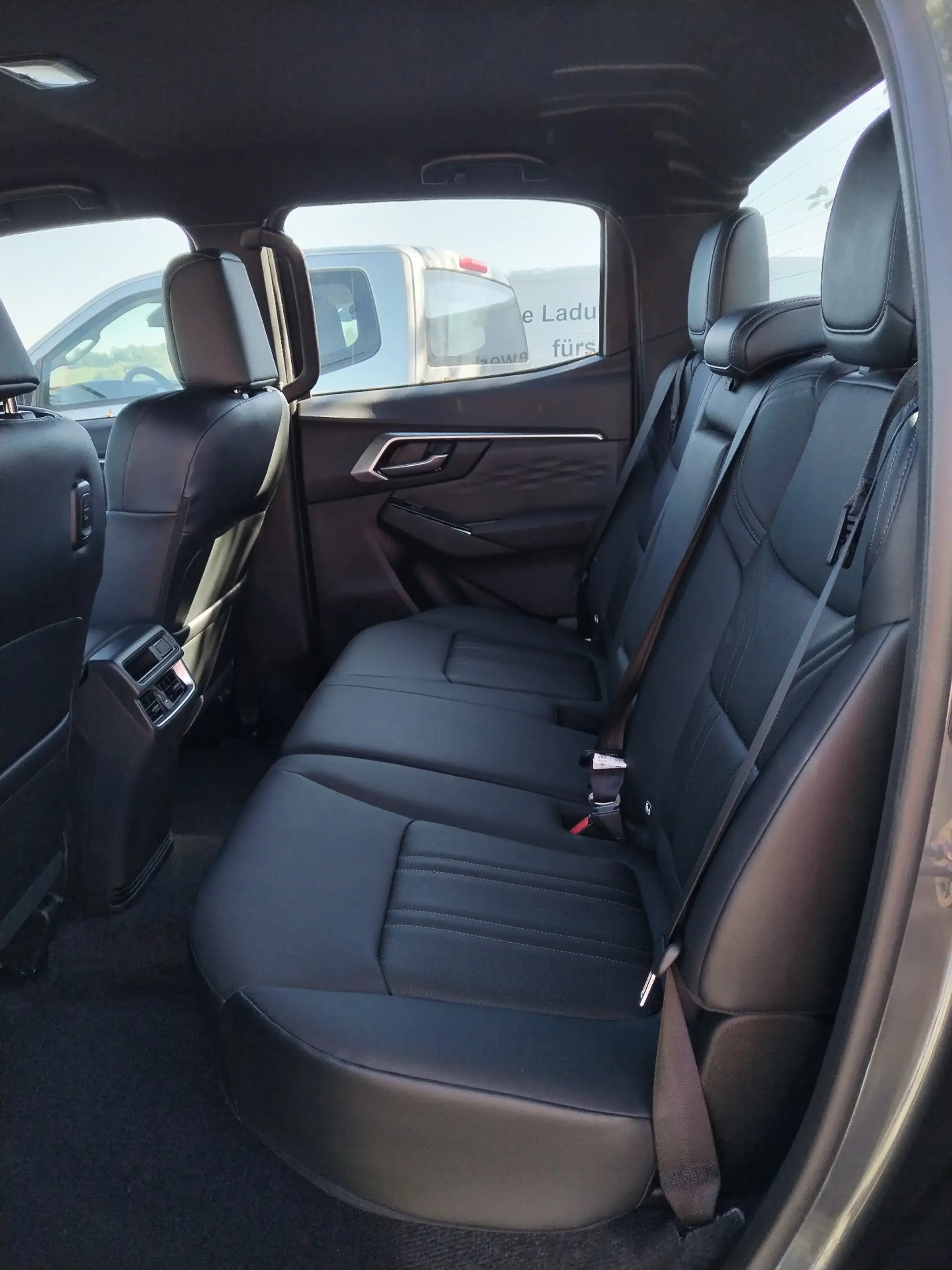 Isuzu D-Max D-Max 4x4 S Double CAB LSE — photo 5