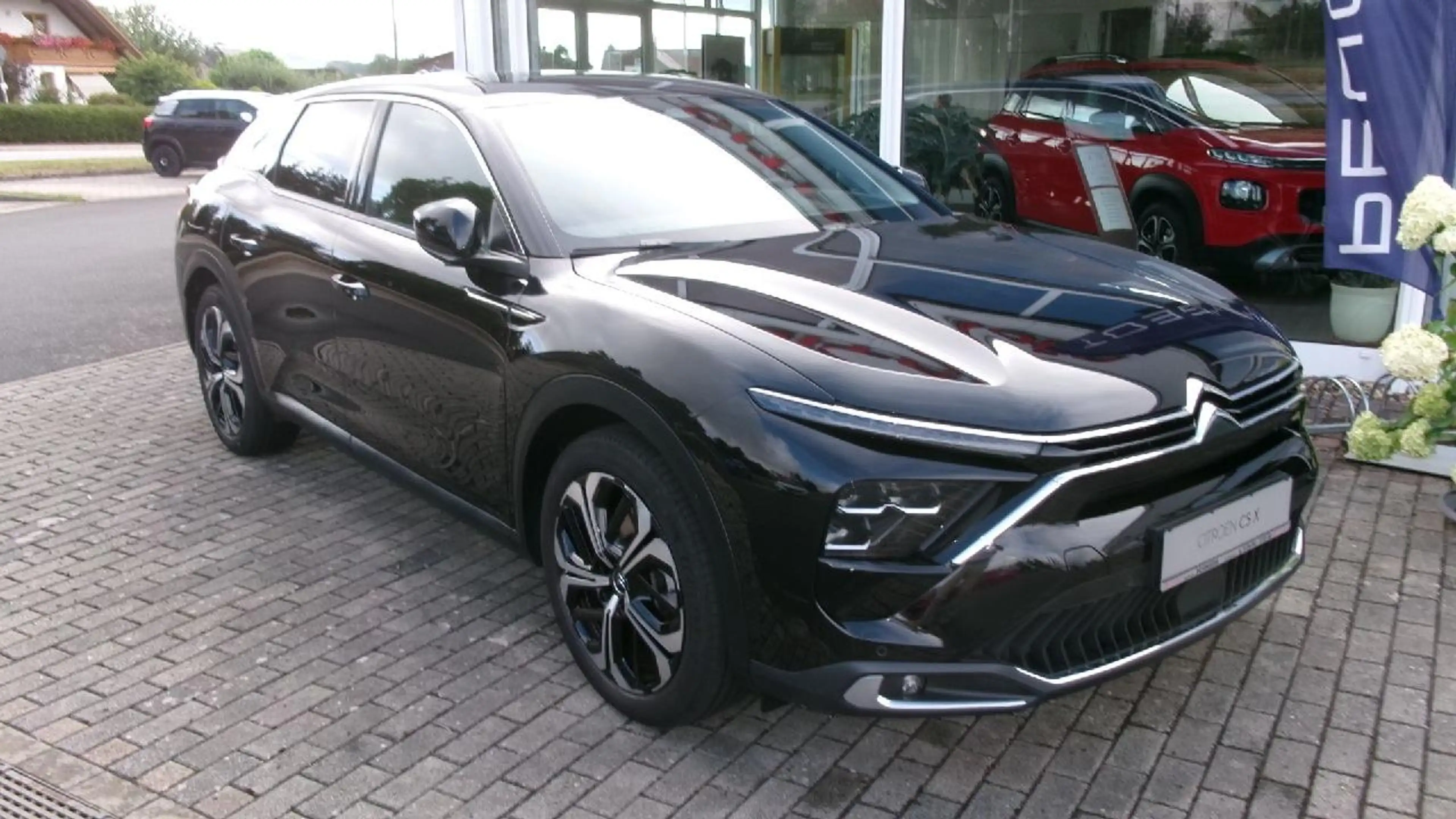 Citroen C5 X Shine Hybrid — photo 2