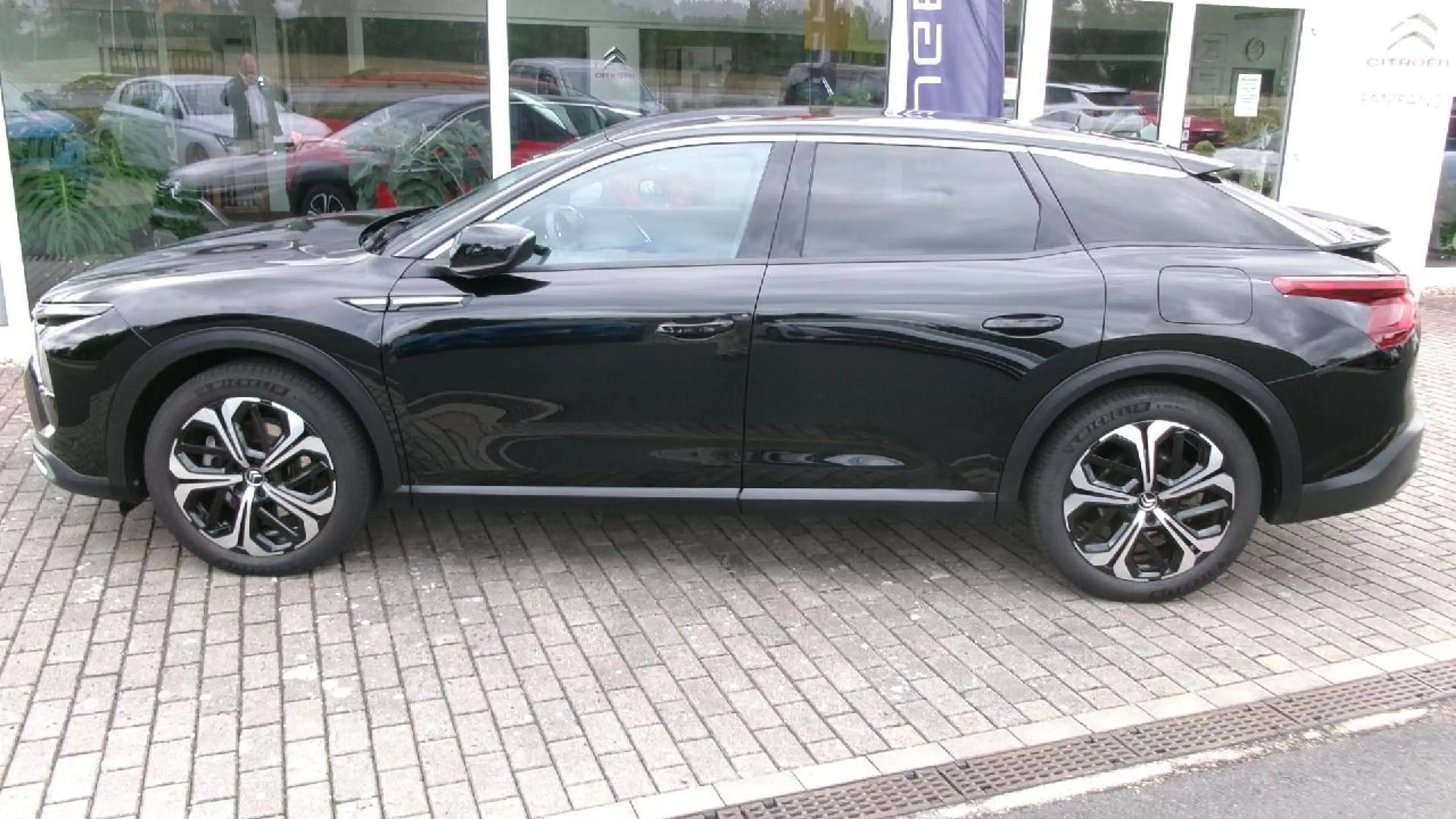 Citroen C5 X Shine Hybrid — photo 8