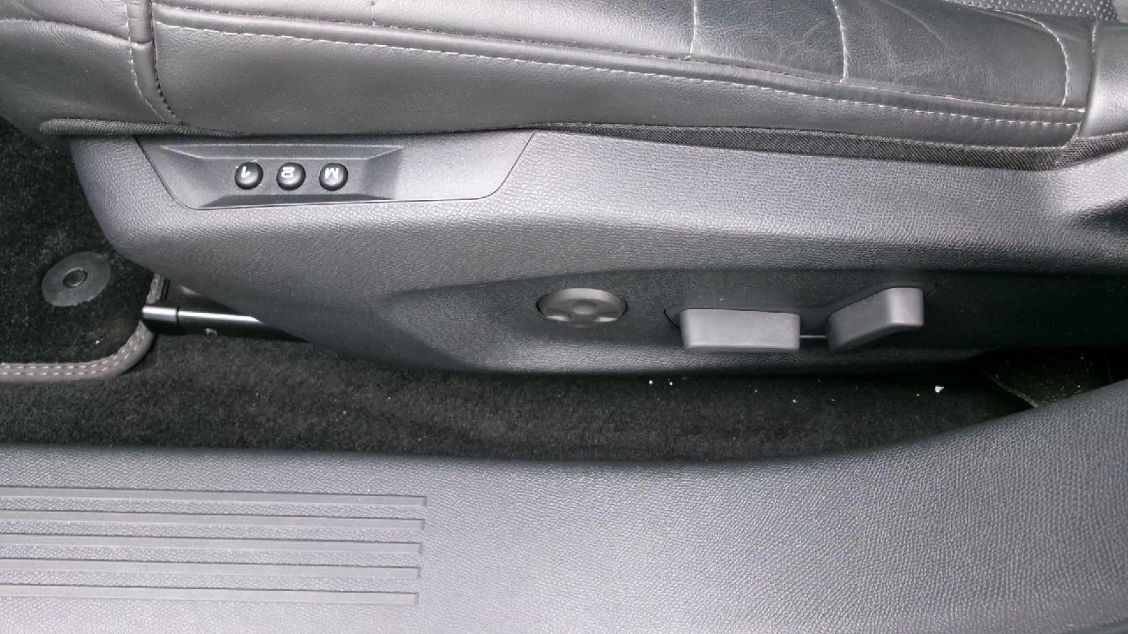 Citroen C5 X Shine Hybrid — photo 15