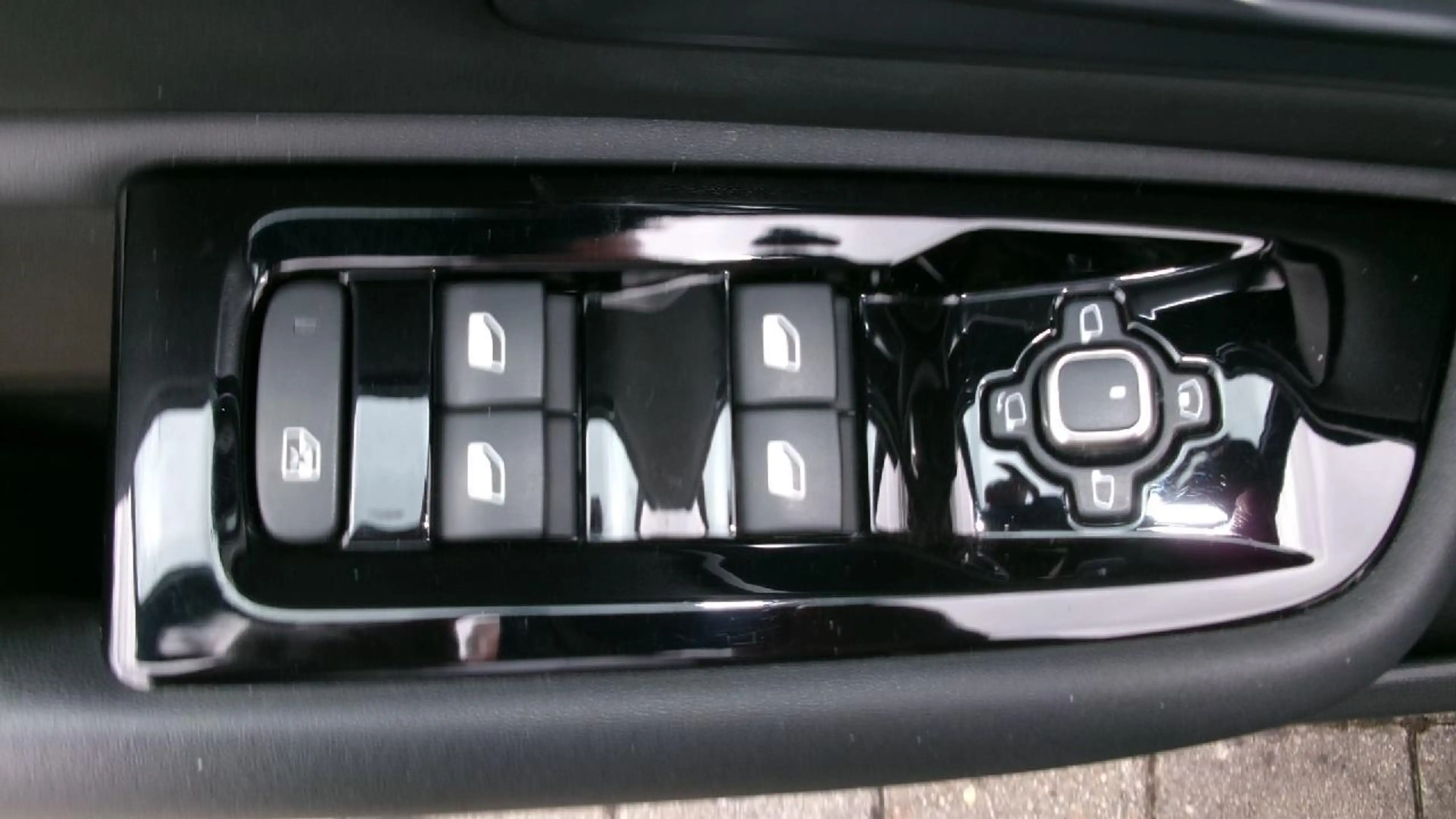 Citroen C5 X Shine Hybrid — photo 14