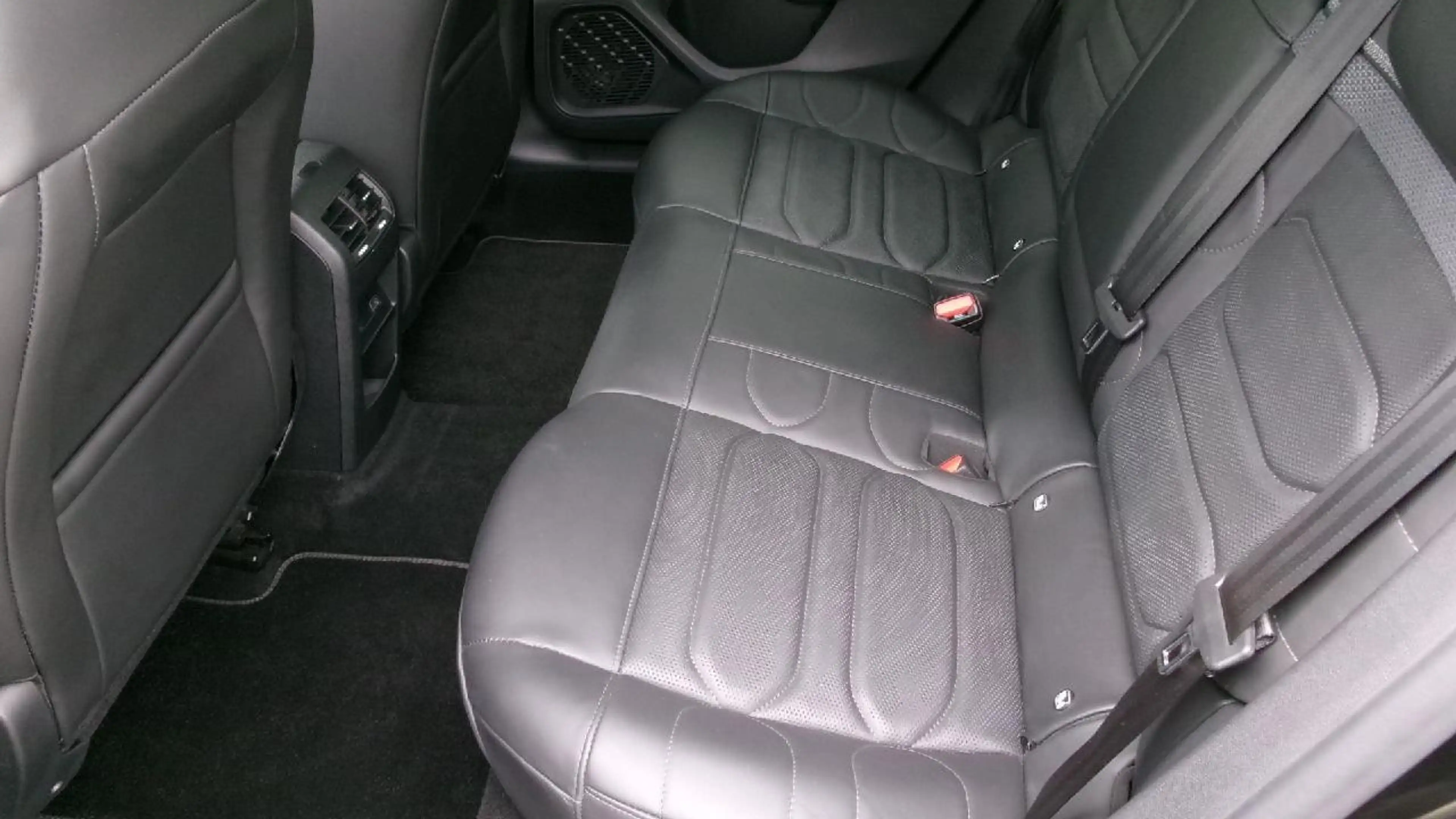 Citroen C5 X Shine Hybrid — photo 13