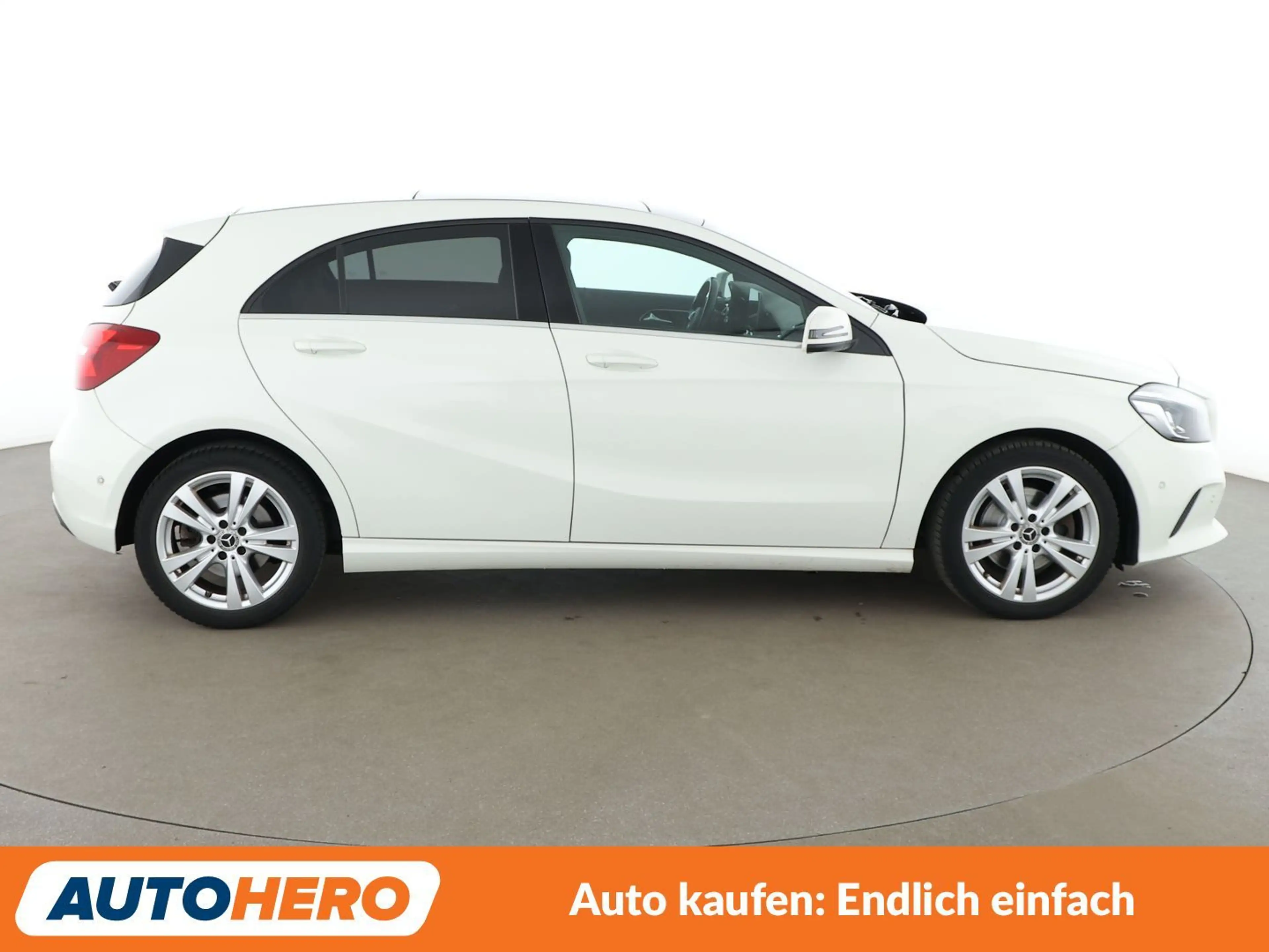 Mercedes-Benz A 220 4Matic Urban Aut.*LED*NMAVI*TEMPO*CAM*PDC*SHZ* — photo 7