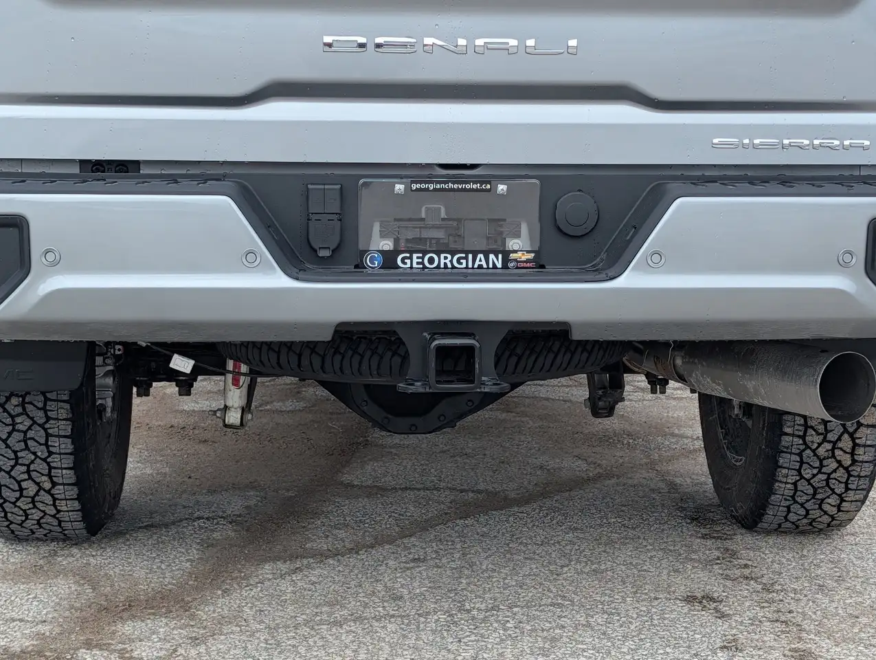 GMC Sierra 2500HD снимка GMC Sierra 2500HD