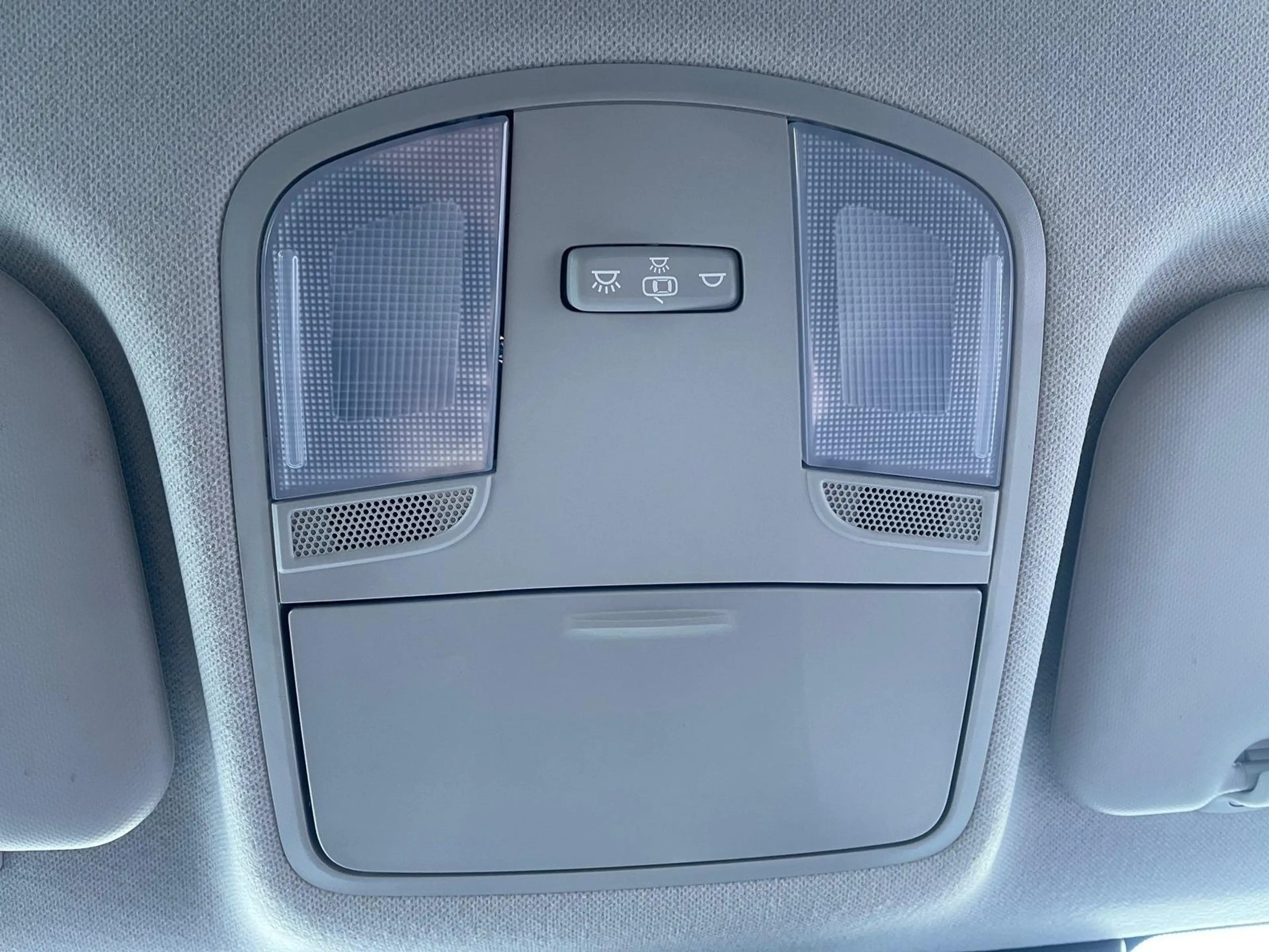 Kia Stonic T-GDI Platinum Leder+Navi+Kamera+SHZ+PDC+Privacy+L — photo 13