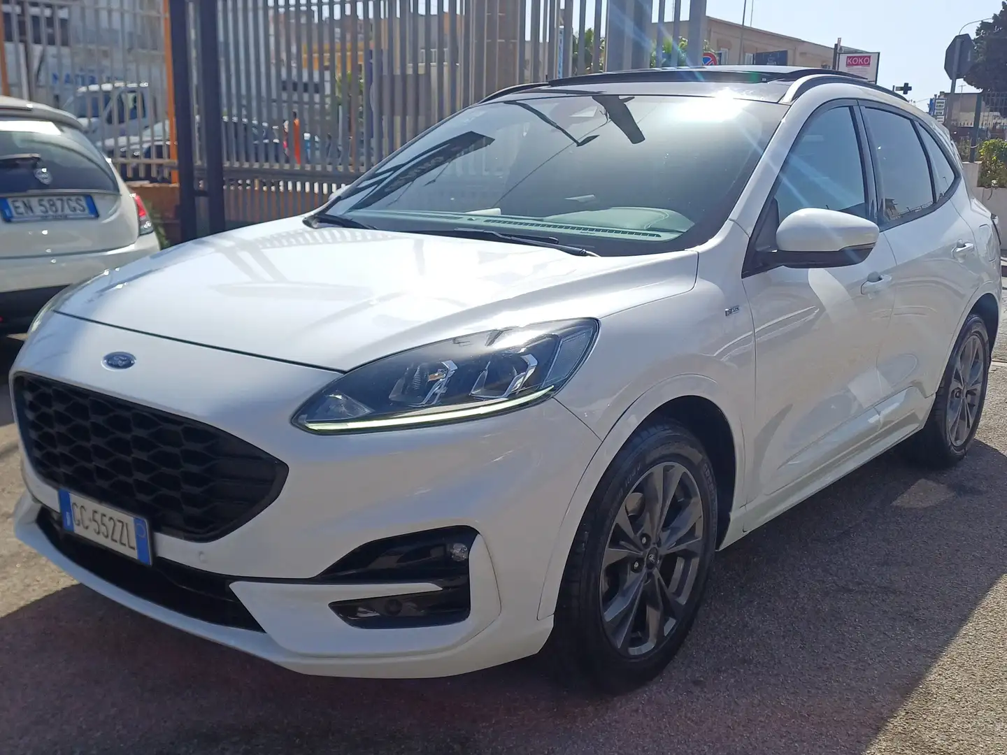 Ford Kuga Kuga III 2021 1.5 ecoblue ST-Line 2wd 120cv Bianco - 1