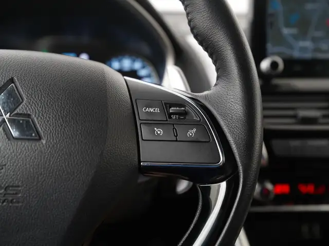 Mitsubishi Eclipse Cross view 11