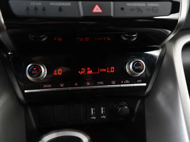 Mitsubishi Eclipse Cross view 14