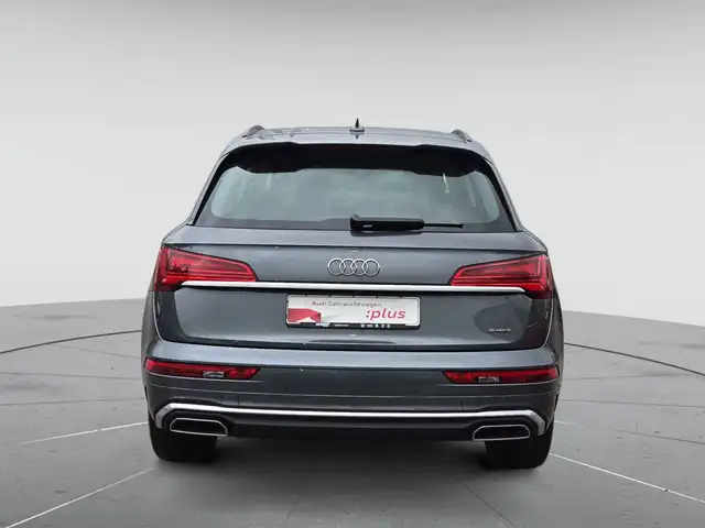 Audi Q5 view 7