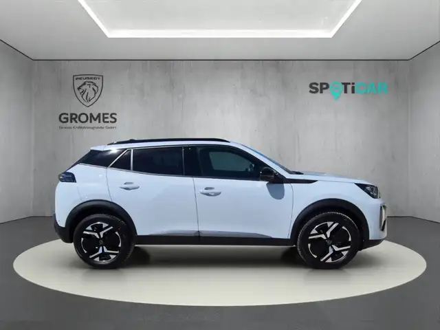 Peugeot 2008 view 2
