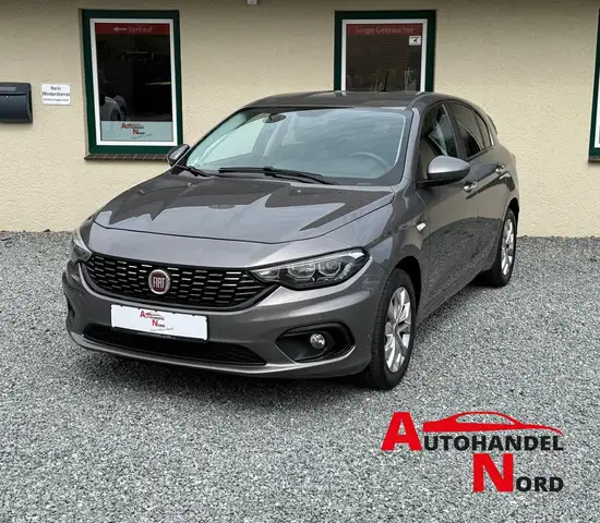 Fiat Tipo 1.6 Automatik Navigation Sitzheizung PDC