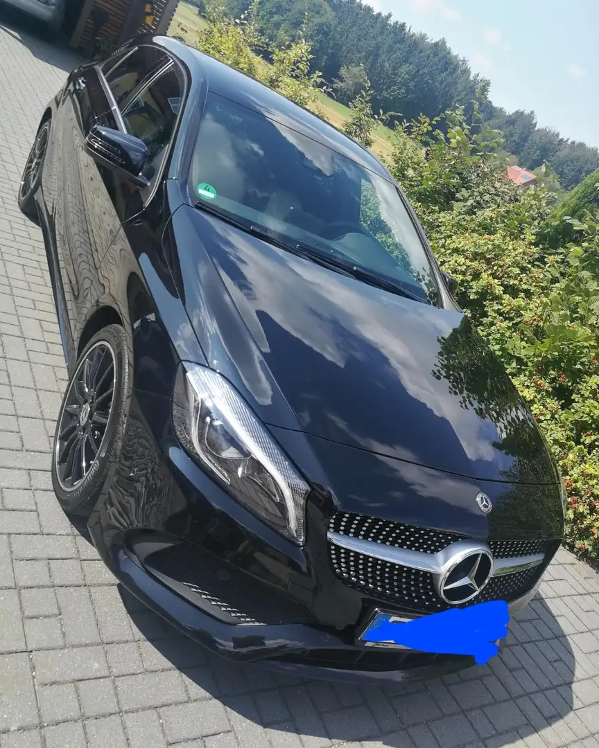 Mercedes-Benz A 220 A-Klasse Diesel d 4Matic 7G-DCT AMG Line Negru - 1
