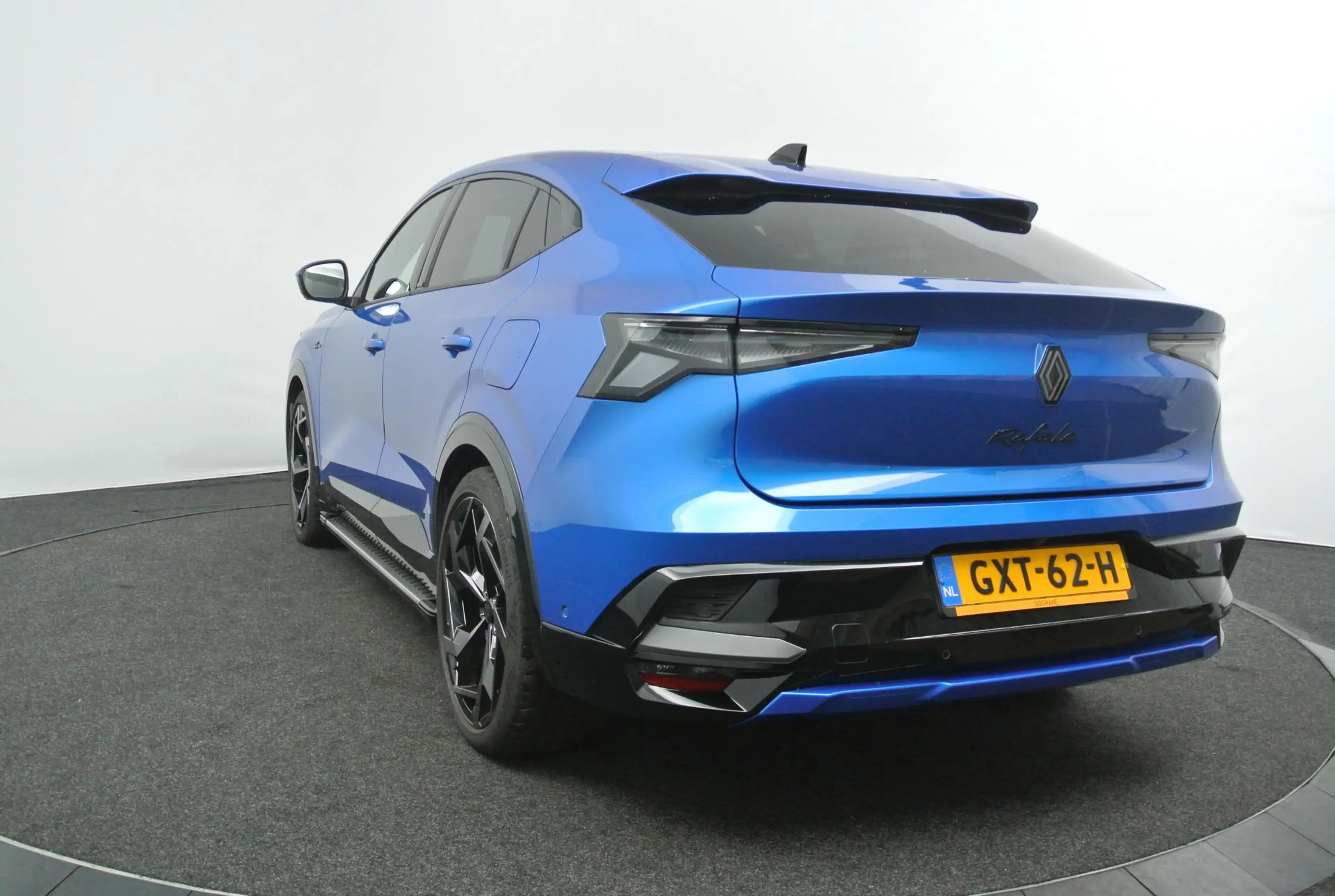 Renault Rafale 1.2 E-Tech 4x4 plug-in hybrid 300 atelier Alpine | — photo 6