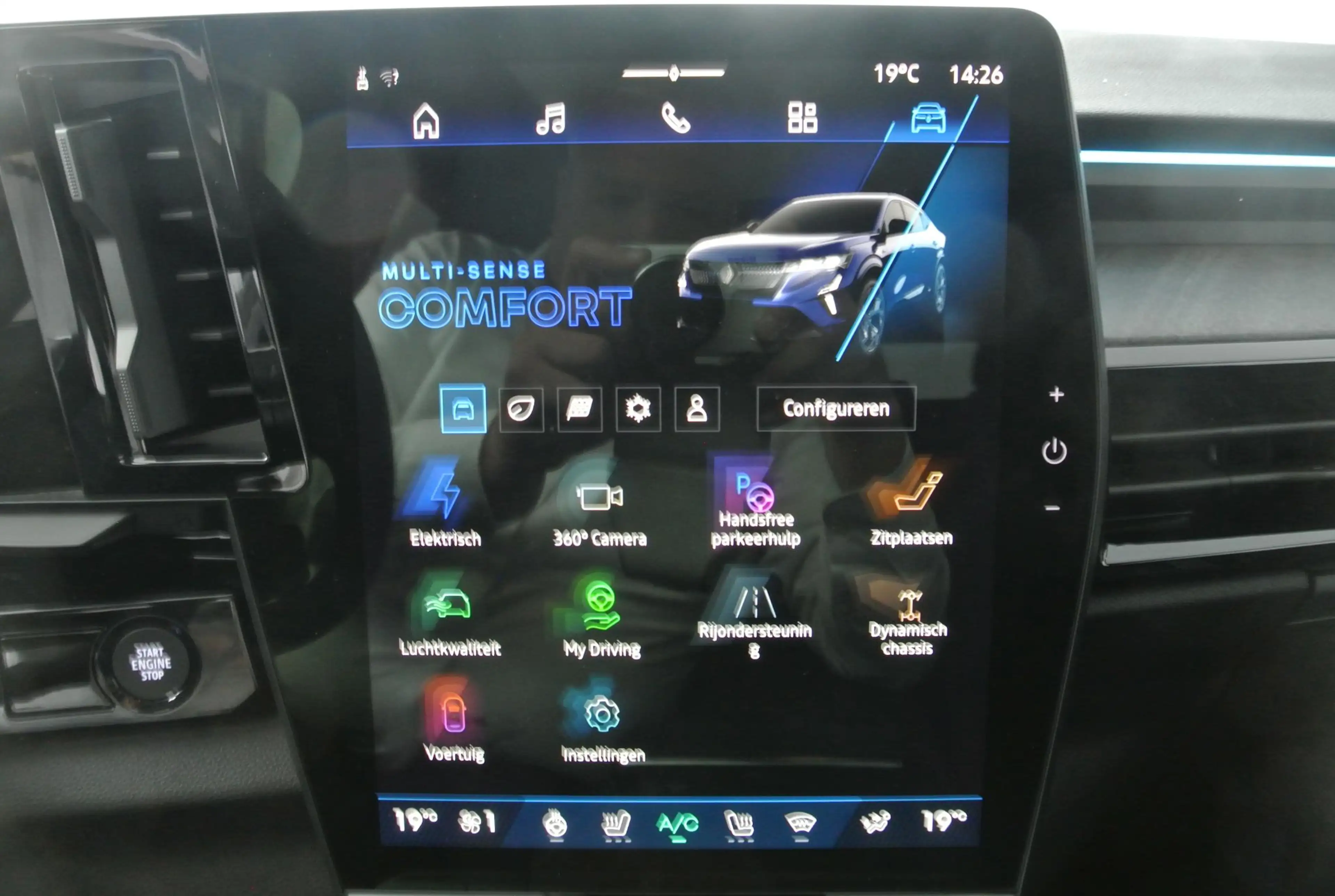 Renault Rafale 1.2 E-Tech 4x4 plug-in hybrid 300 atelier Alpine | — photo 31