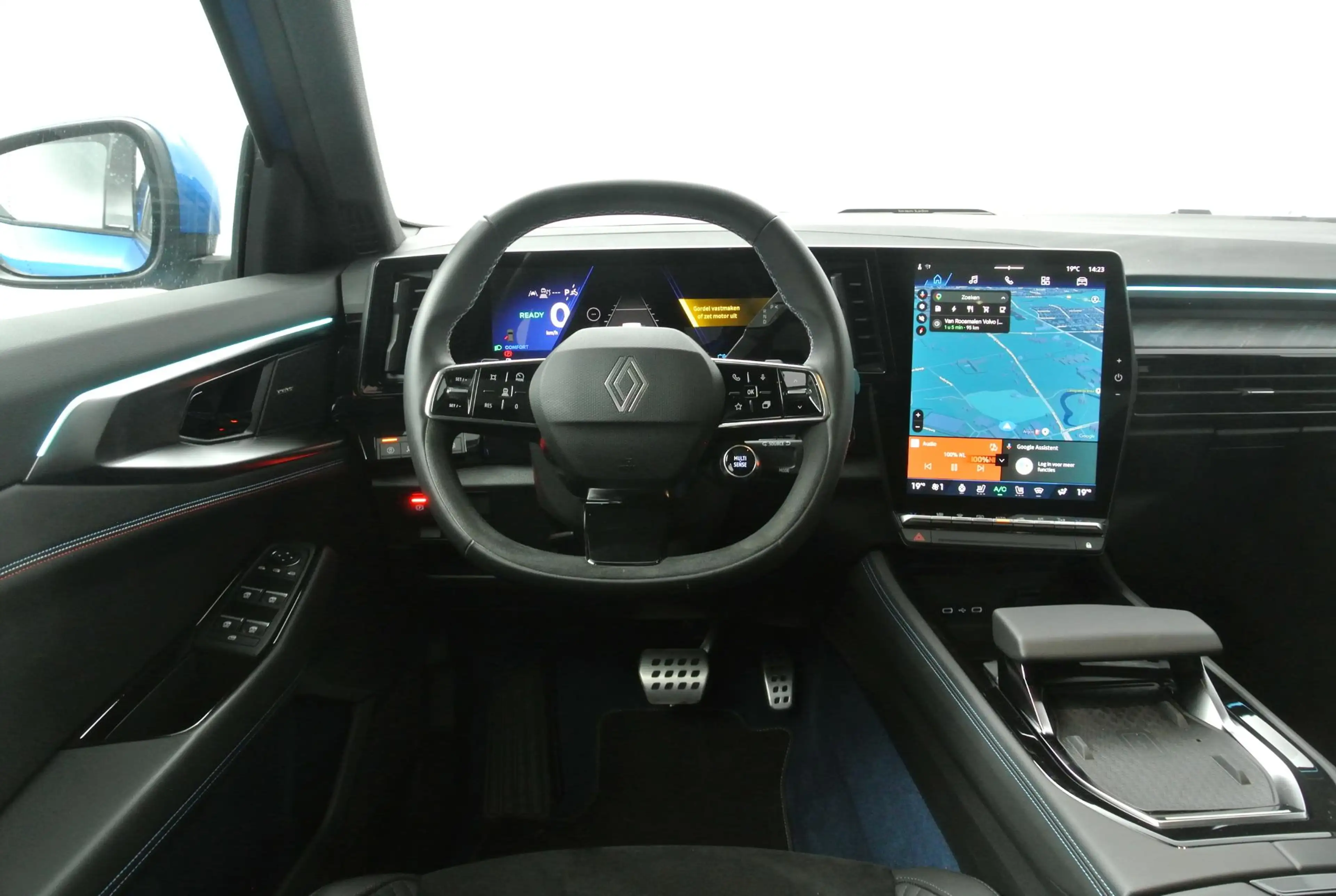 Renault Rafale 1.2 E-Tech 4x4 plug-in hybrid 300 atelier Alpine | — photo 3