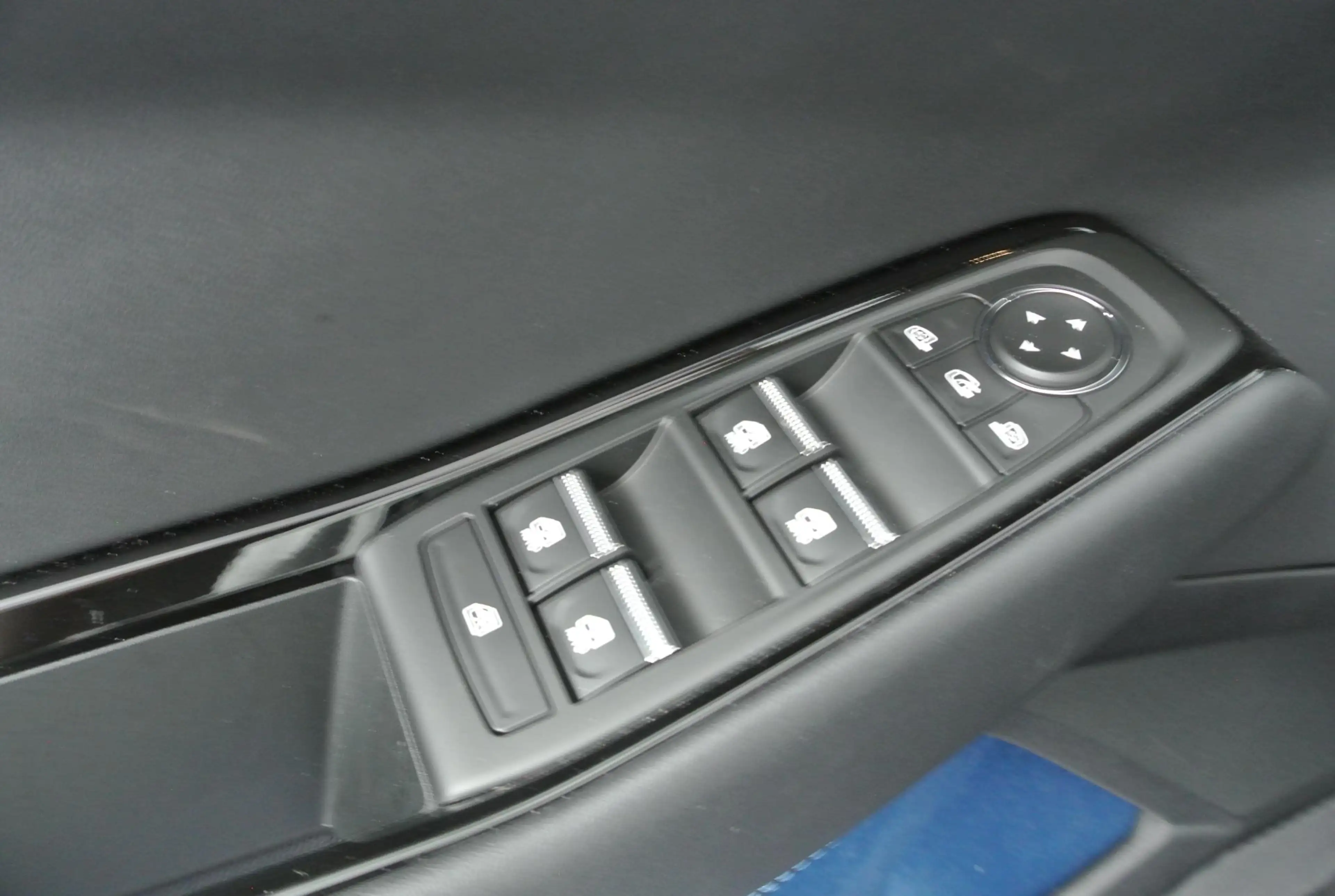 Renault Rafale 1.2 E-Tech 4x4 plug-in hybrid 300 atelier Alpine | — photo 42