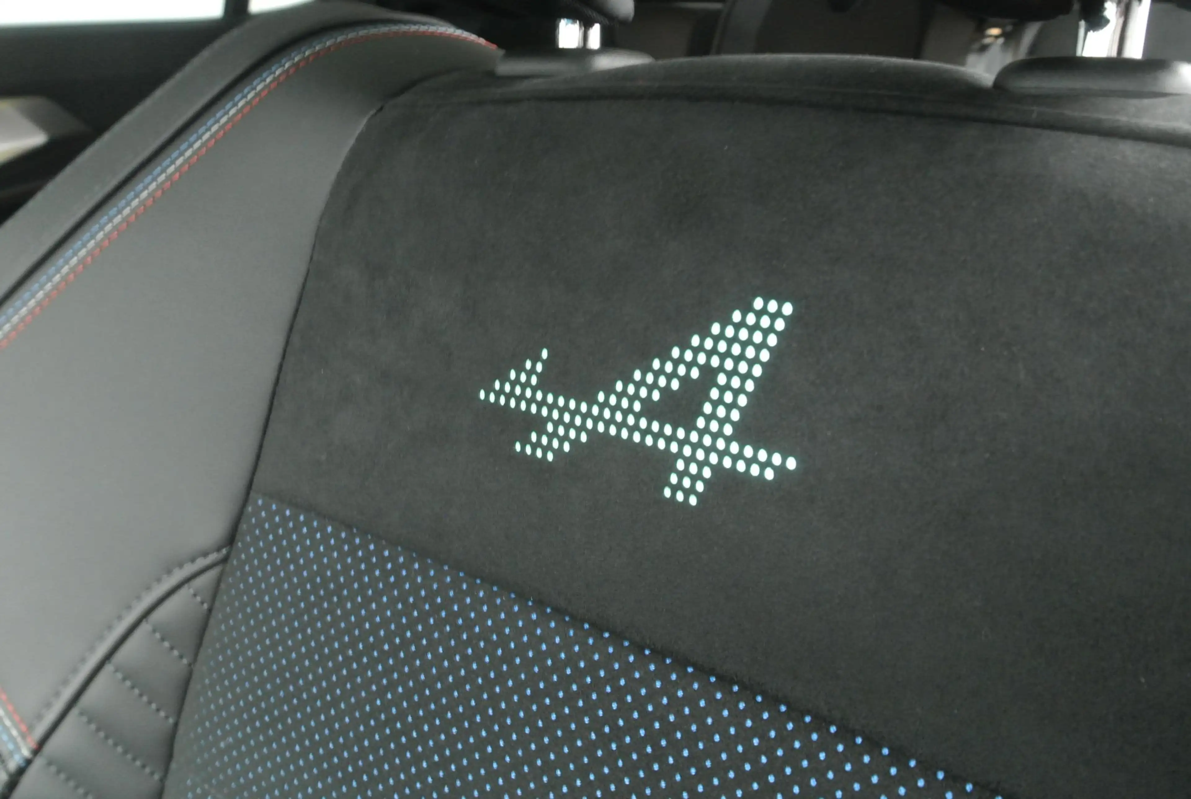 Renault Rafale 1.2 E-Tech 4x4 plug-in hybrid 300 atelier Alpine | — photo 9